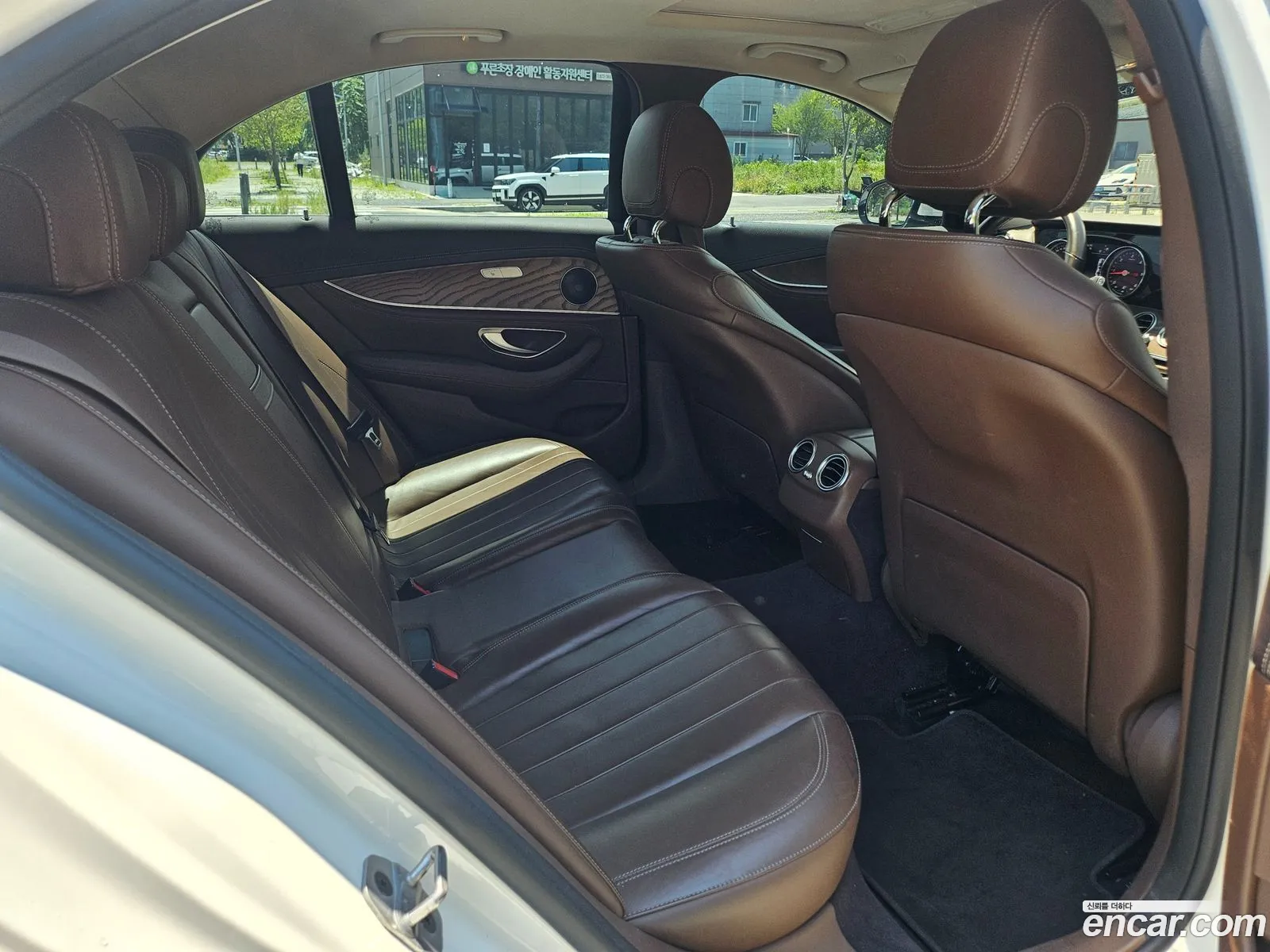 Mercedes-Benz E-Class W213 2019 — 13