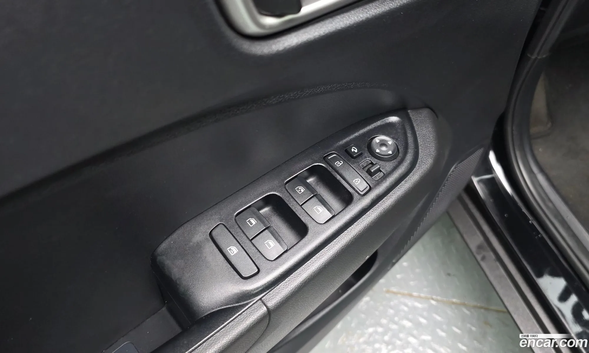 Hyundai Venue 2020 KMHRB813ELU074767 — 20