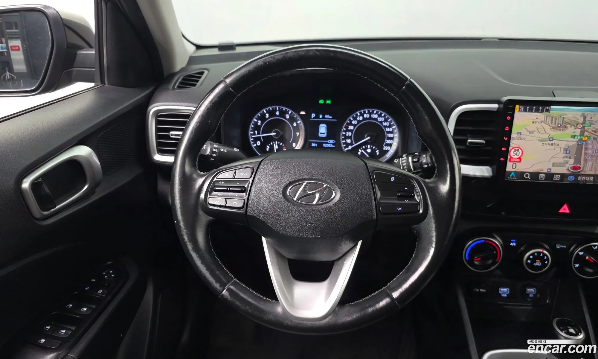Hyundai Venue 2020 KMHRB813ELU074767 — 9