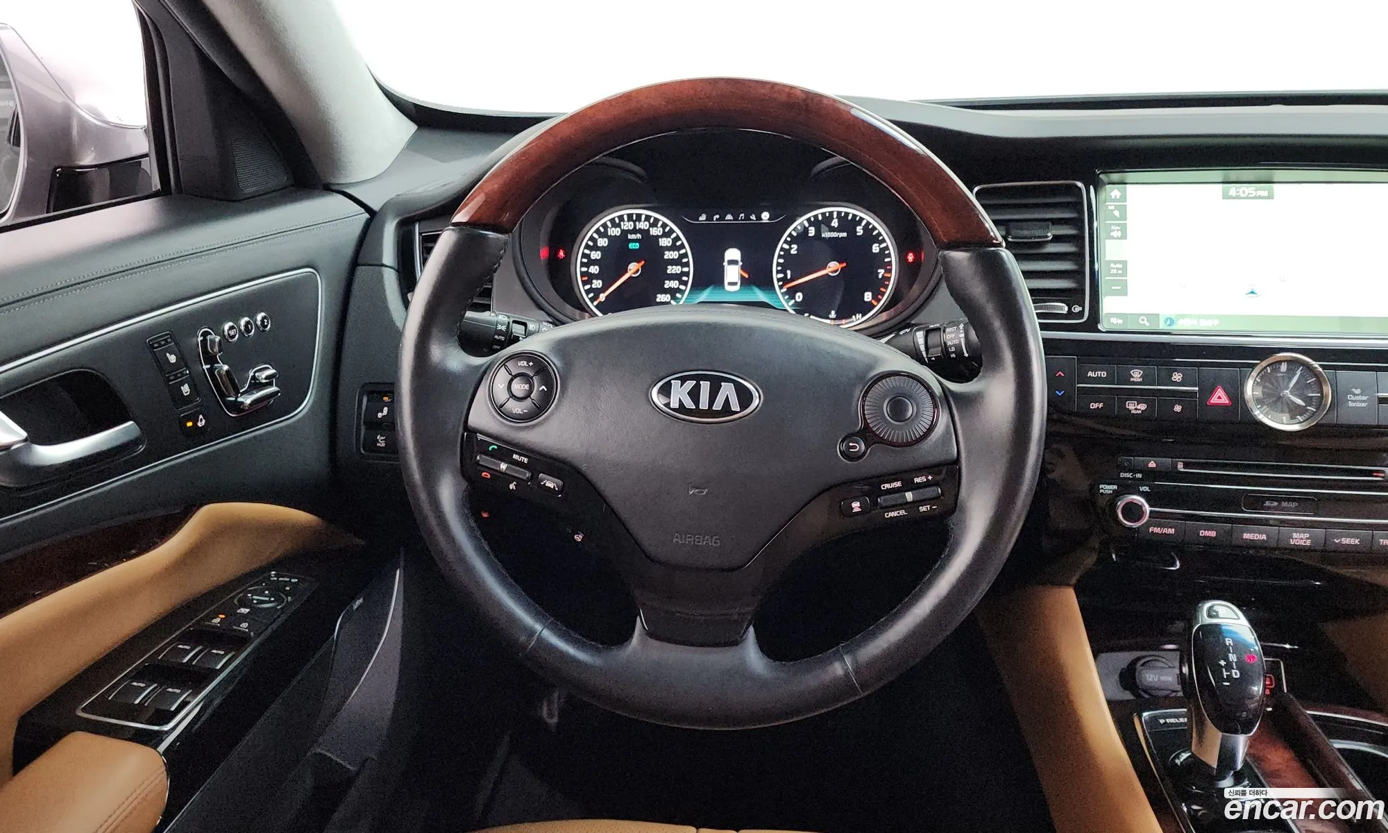 Kia K9 2014 KNALW413BFS024797 — 26