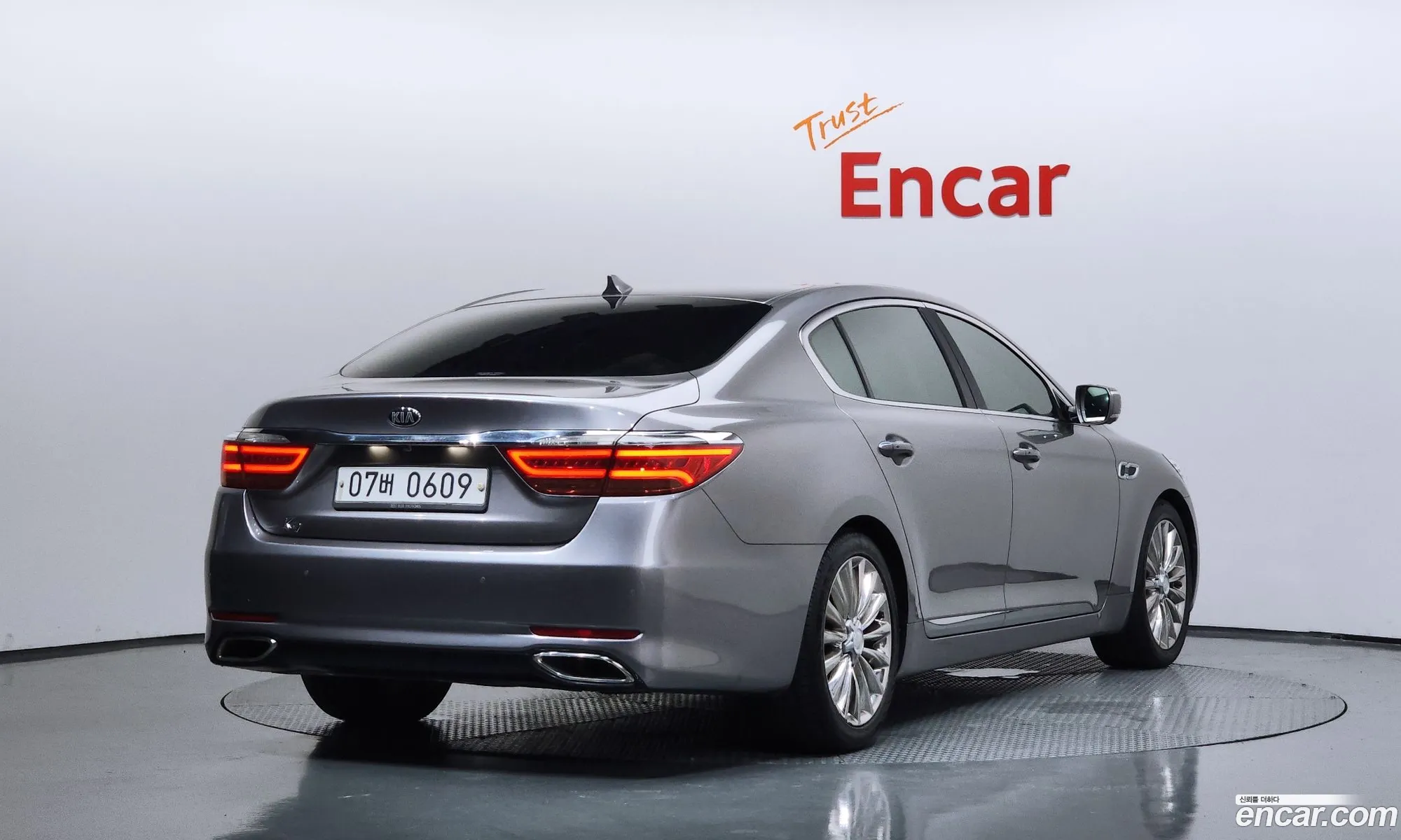 Kia K9 2014 KNALW413BFS024797 — 10