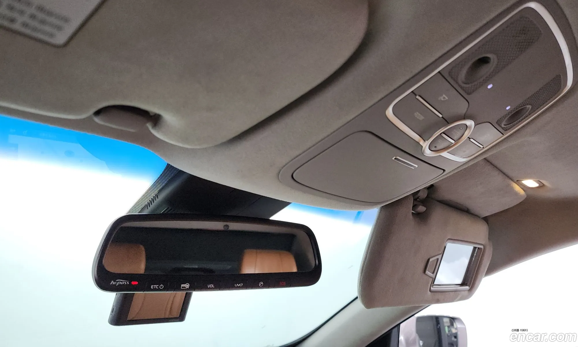 Kia K9 2014 KNALW413BFS024797 — 17