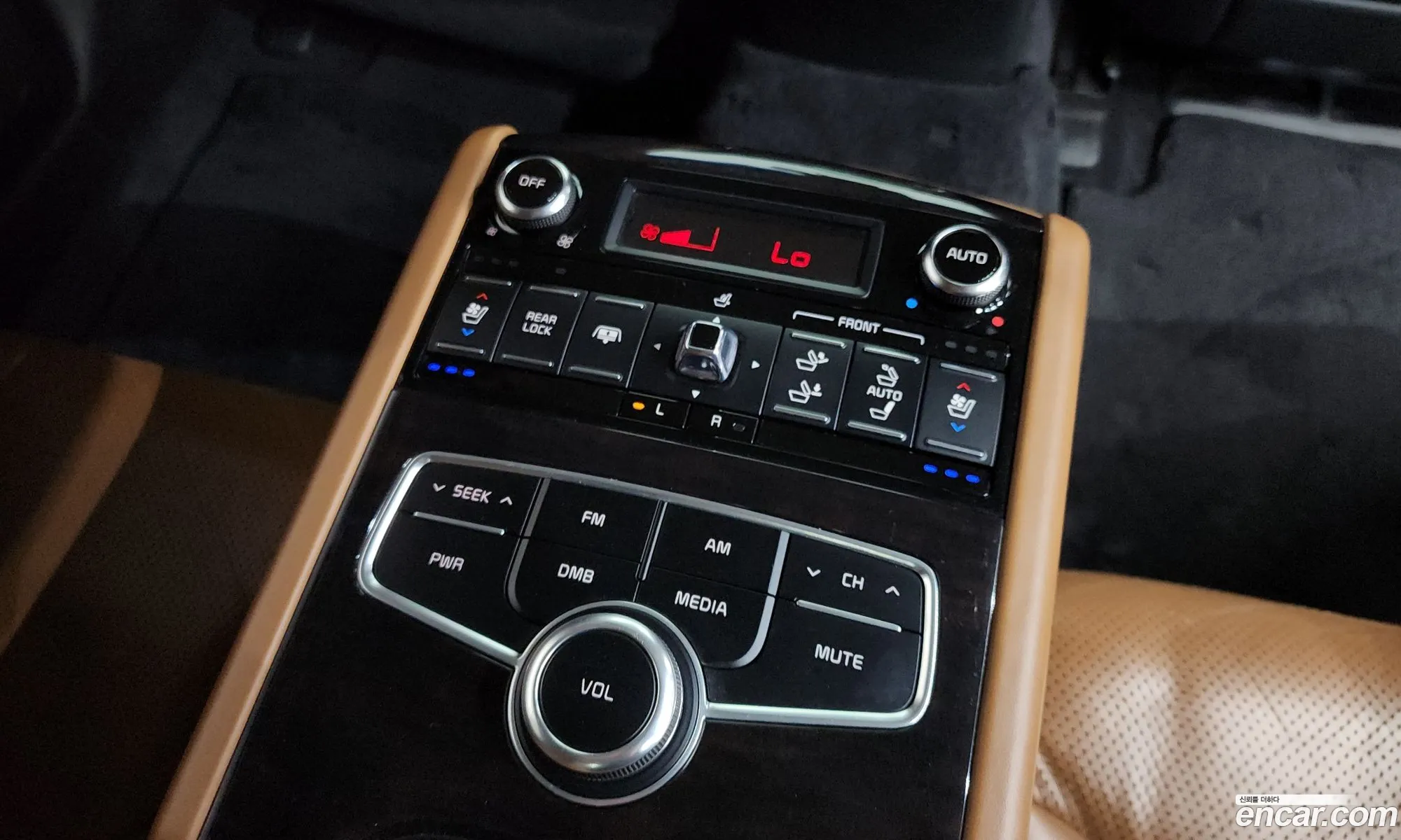 Kia K9 2014 KNALW413BFS024797 — 2