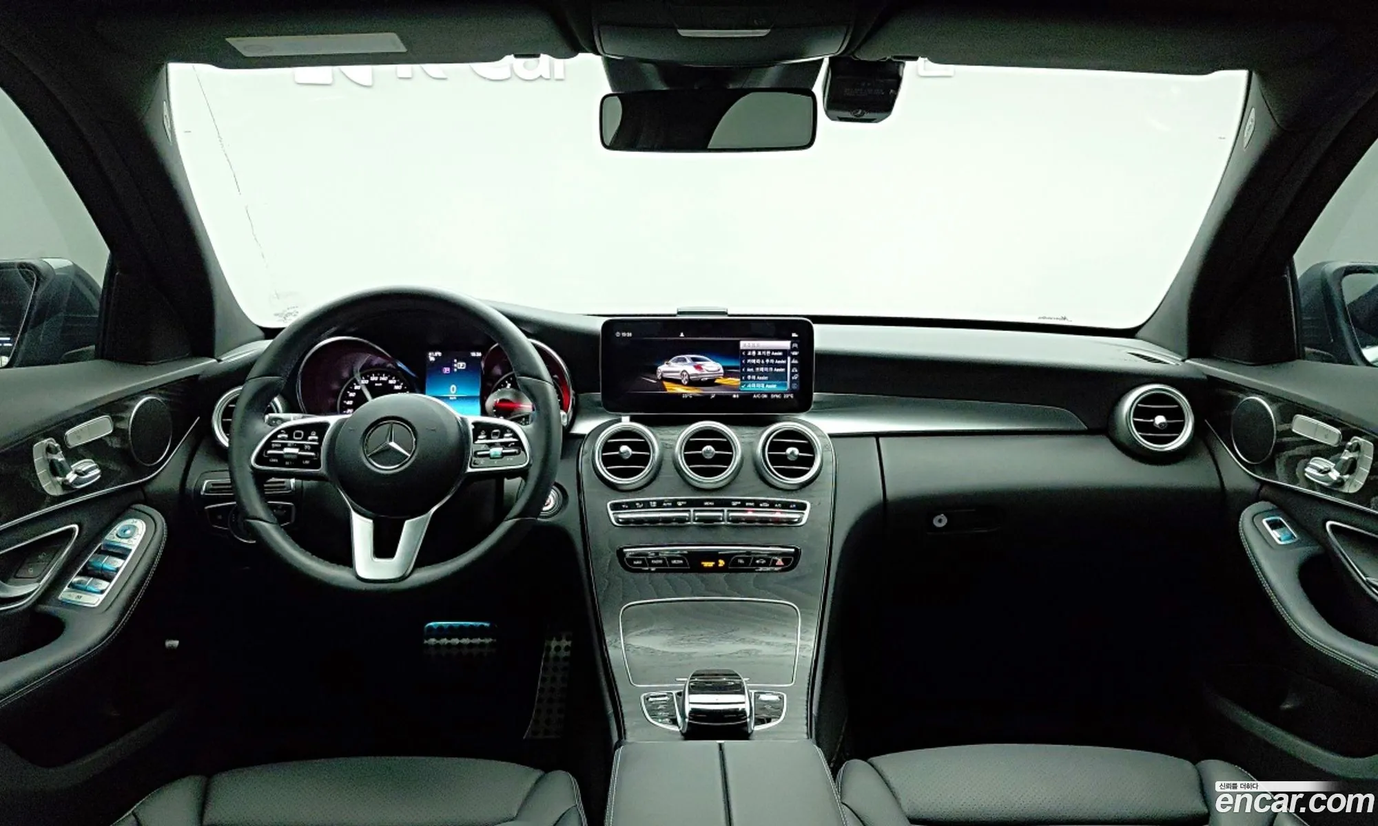 Mercedes-Benz C-Class W205 2019 — 15