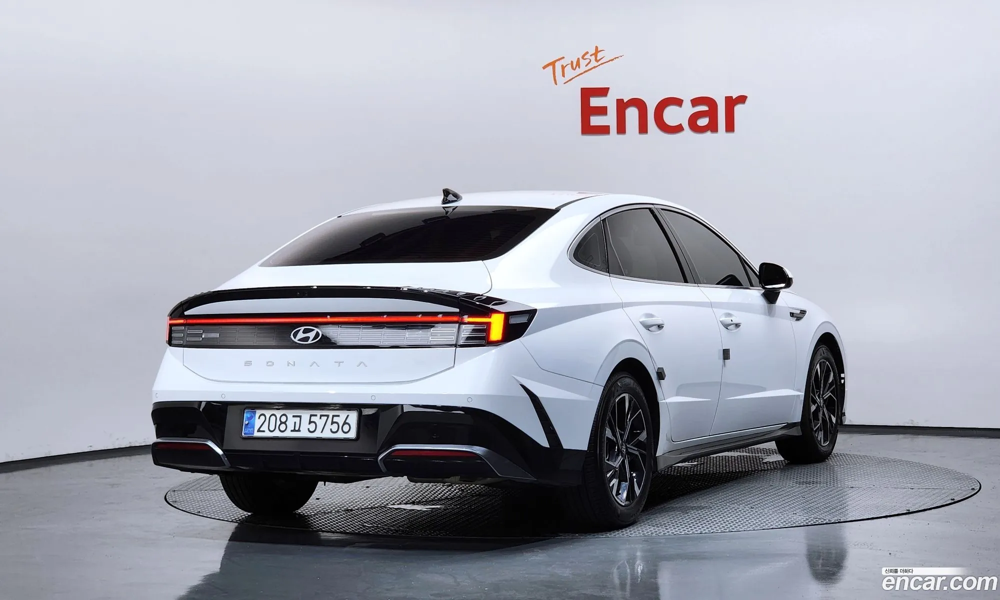 Hyundai Sonata the Edge 2024 KMHL141EBSA468294 — 24