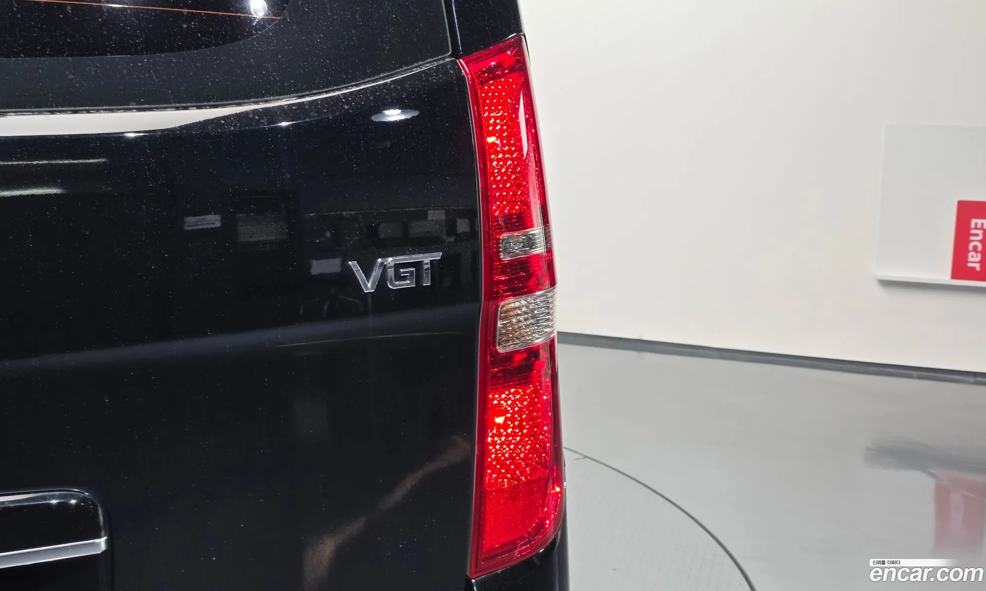Hyundai Grand Starex 2020 — 28