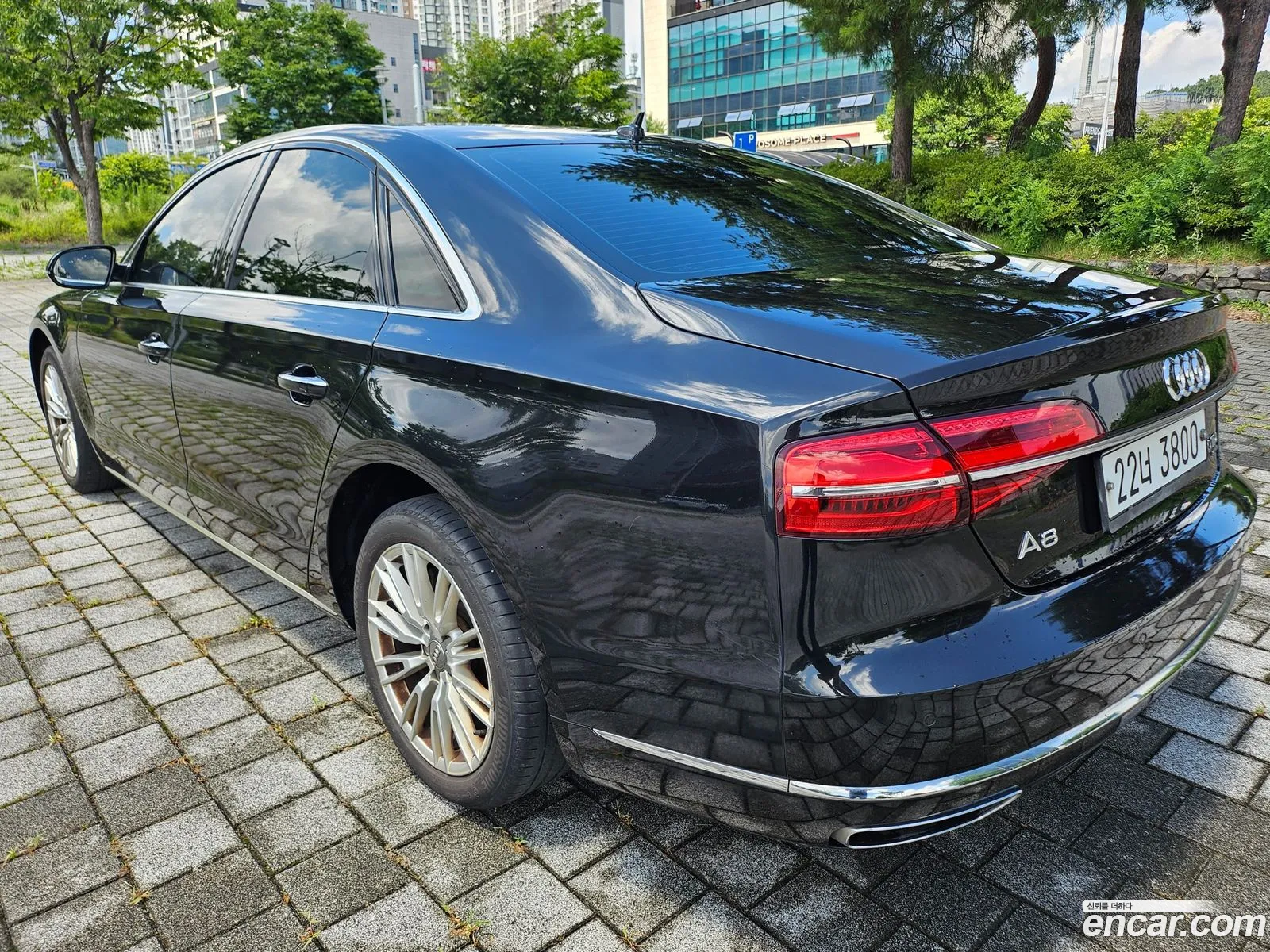 Audi A8 2015 — 18