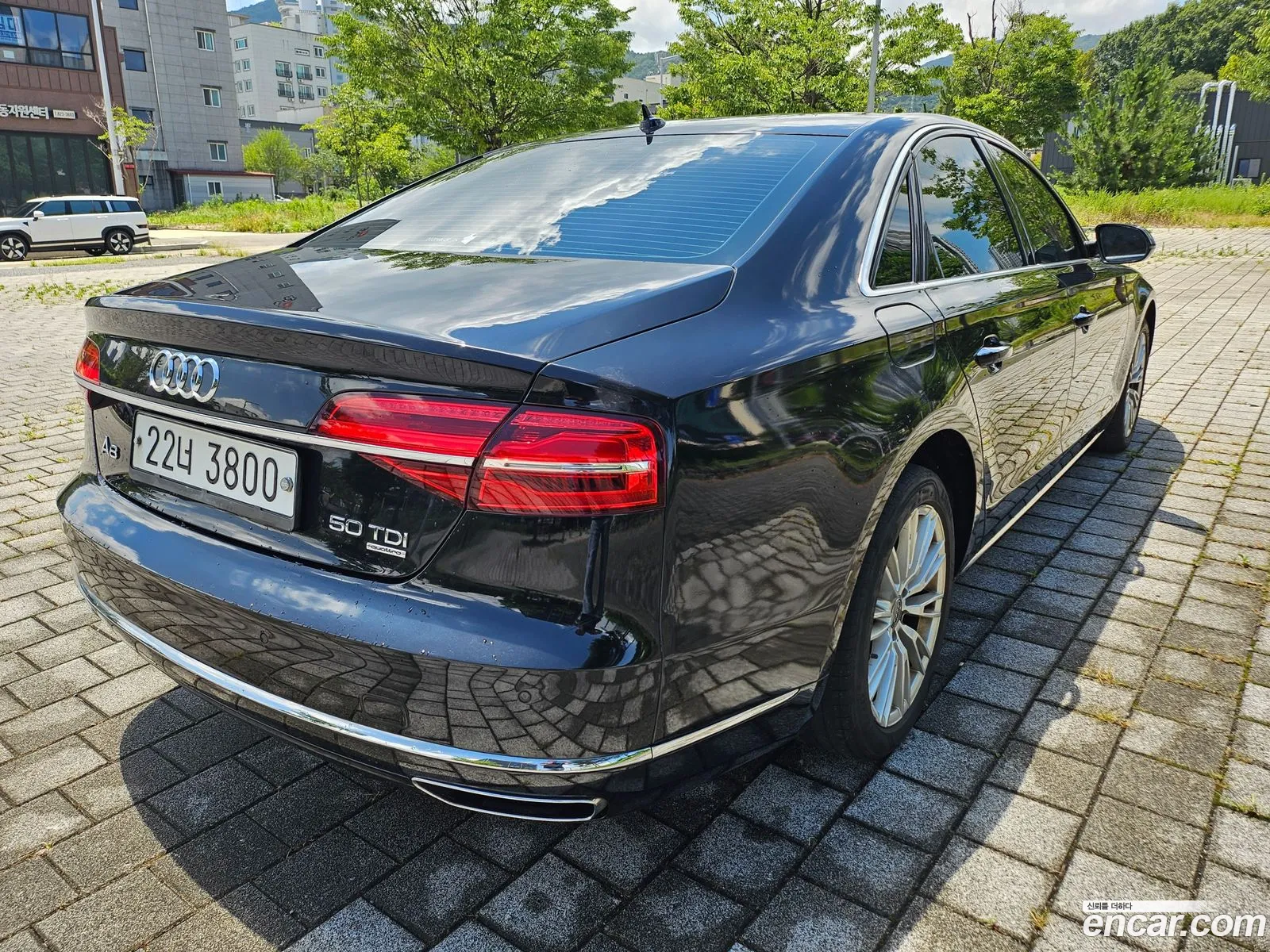 Audi A8 2015 — 13