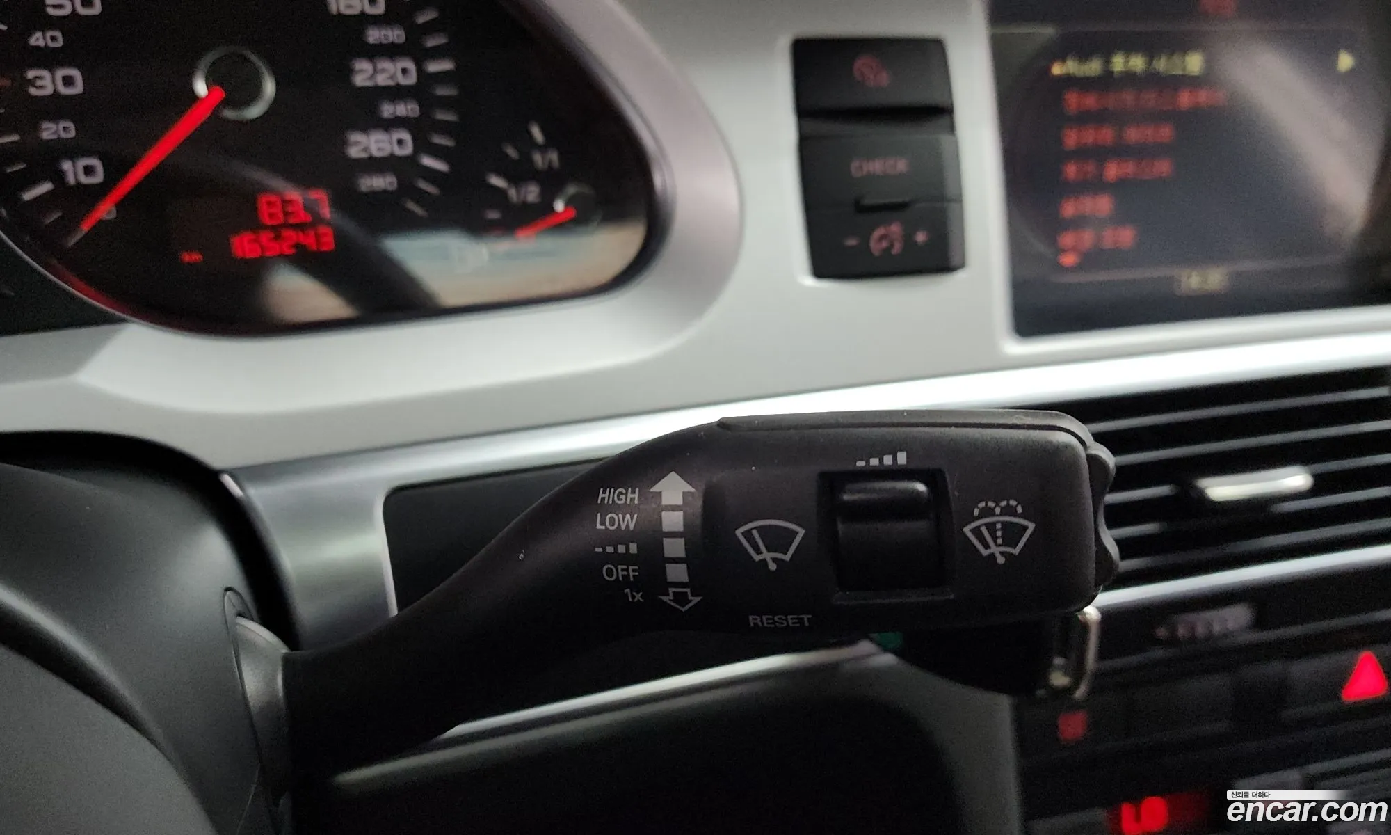 Audi A6 2011 WAUZZZ4F1BN039120 — 2