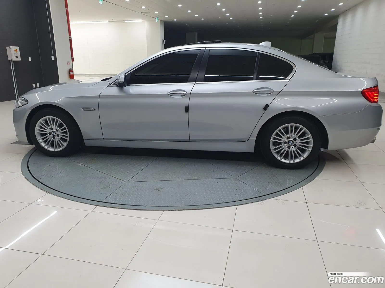 BMW 5 Series 2014 — 3