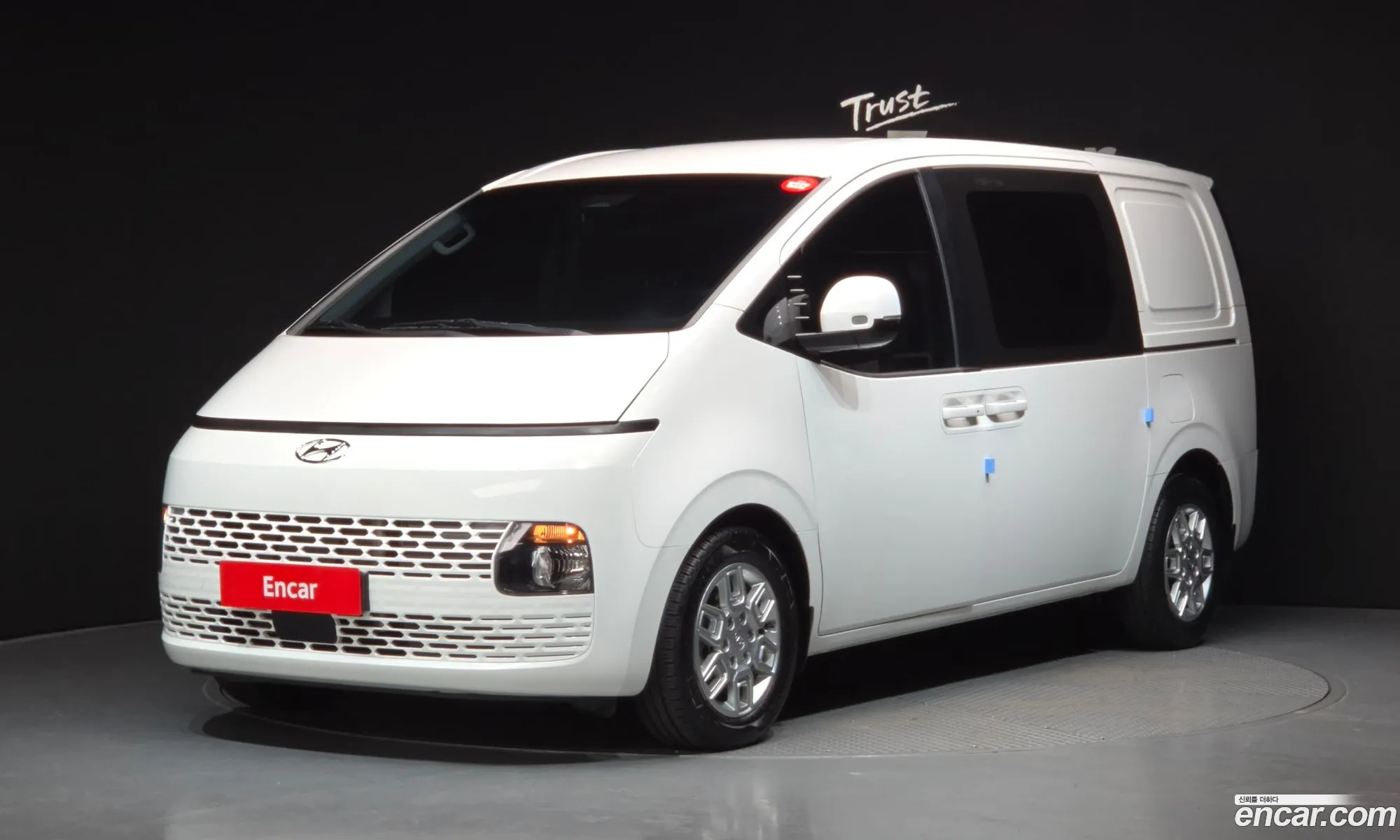 Hyundai Staria 2023 KMFYCX71BPC100983 — 9
