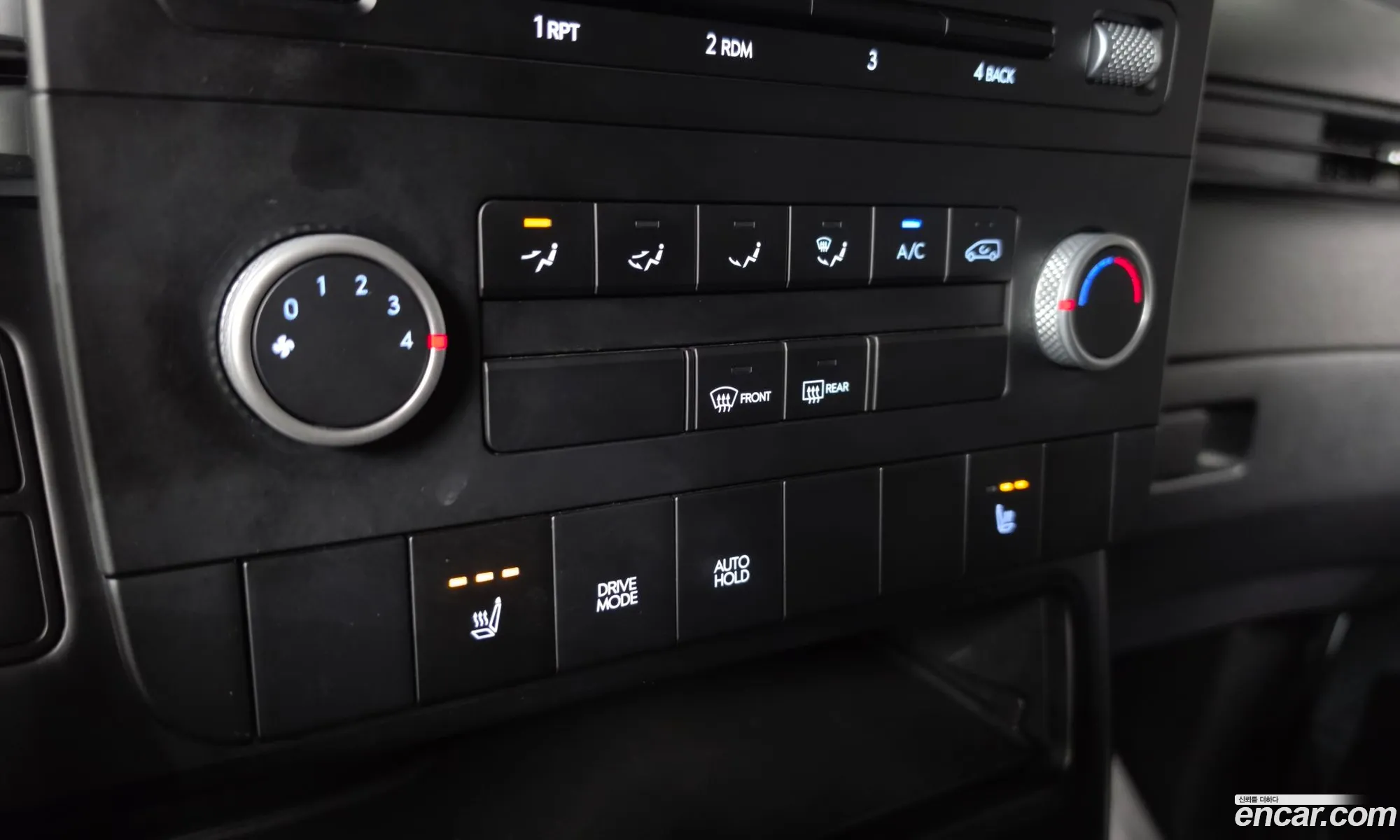 Hyundai Staria 2023 KMFYCX71BPC100983 — 11
