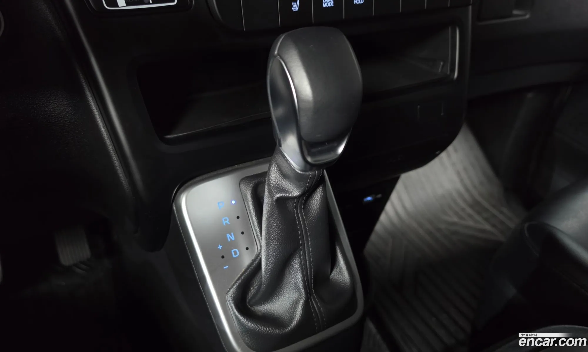 Hyundai Staria 2023 KMFYCX71BPC100983 — 27