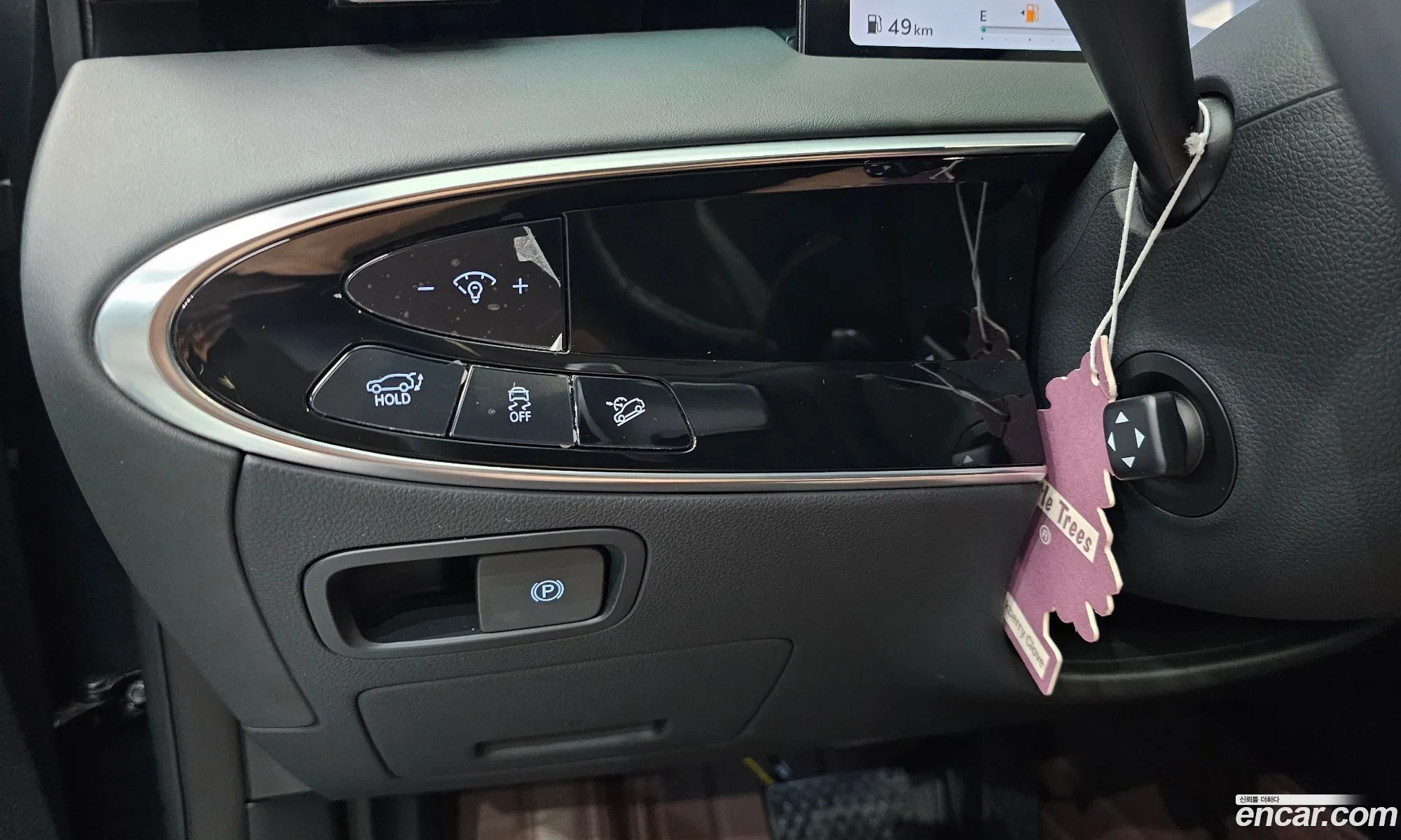 Genesis GV70 2024 KMTMA81BBSU185607 — 18