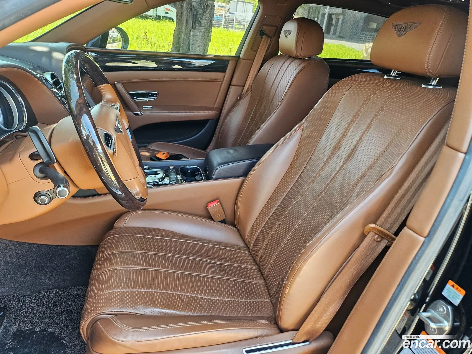 Bentley Flying Spur 2015 — 12