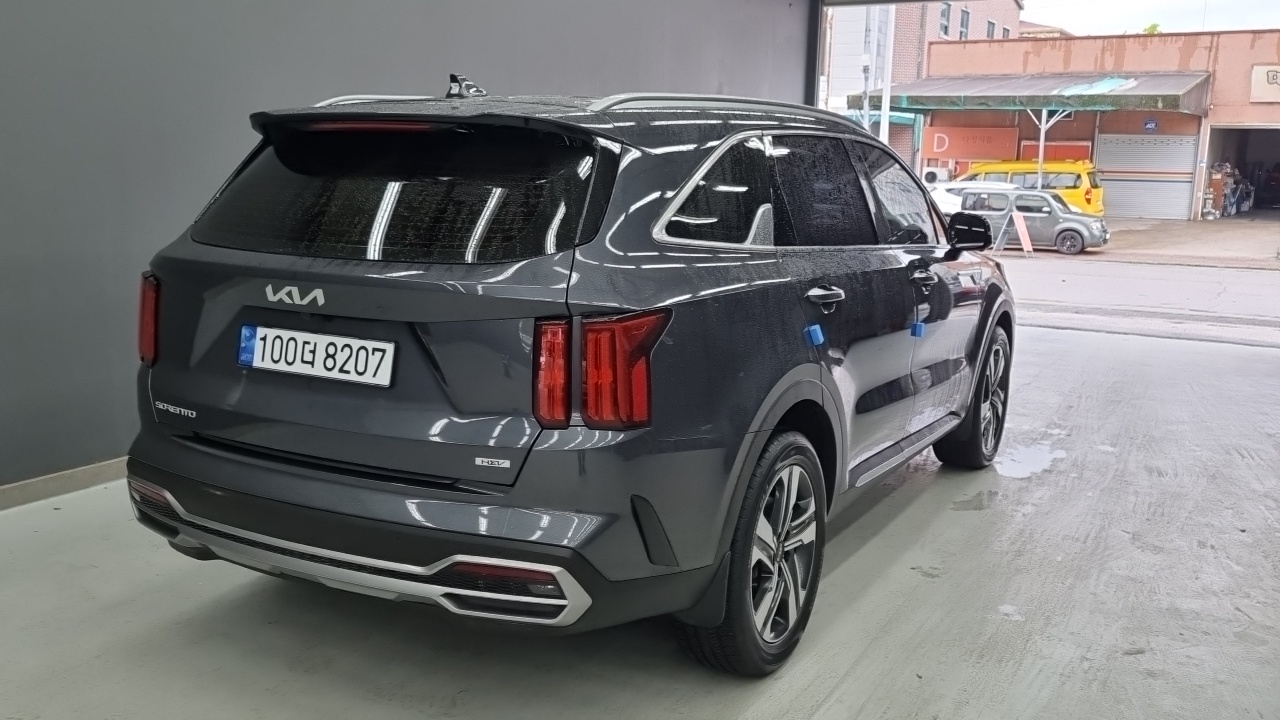 Kia Sorento 2023 — 17