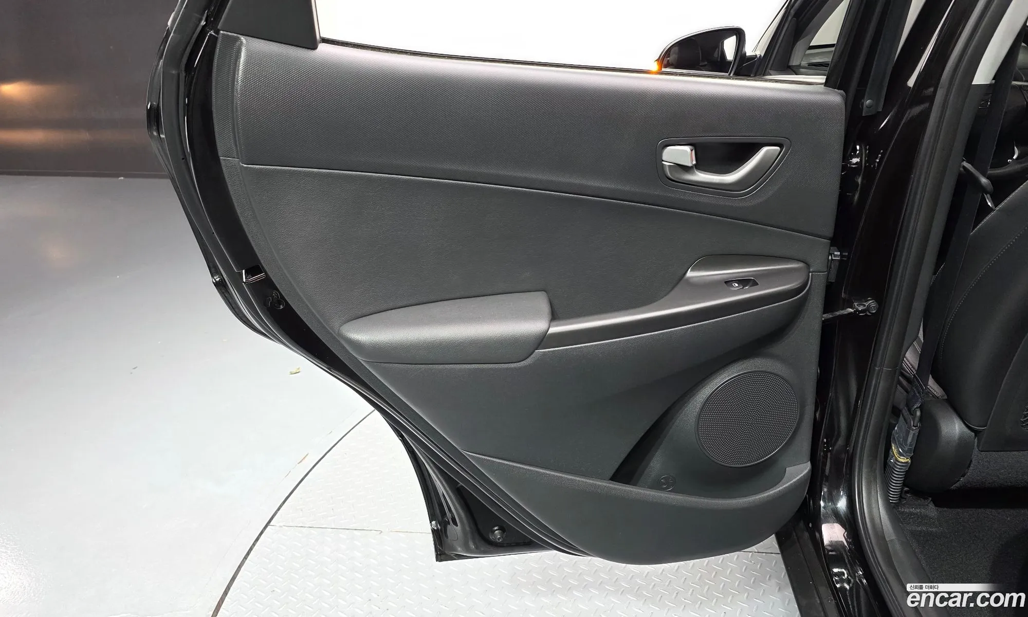 Hyundai Kona Hybrid 2020 — 29