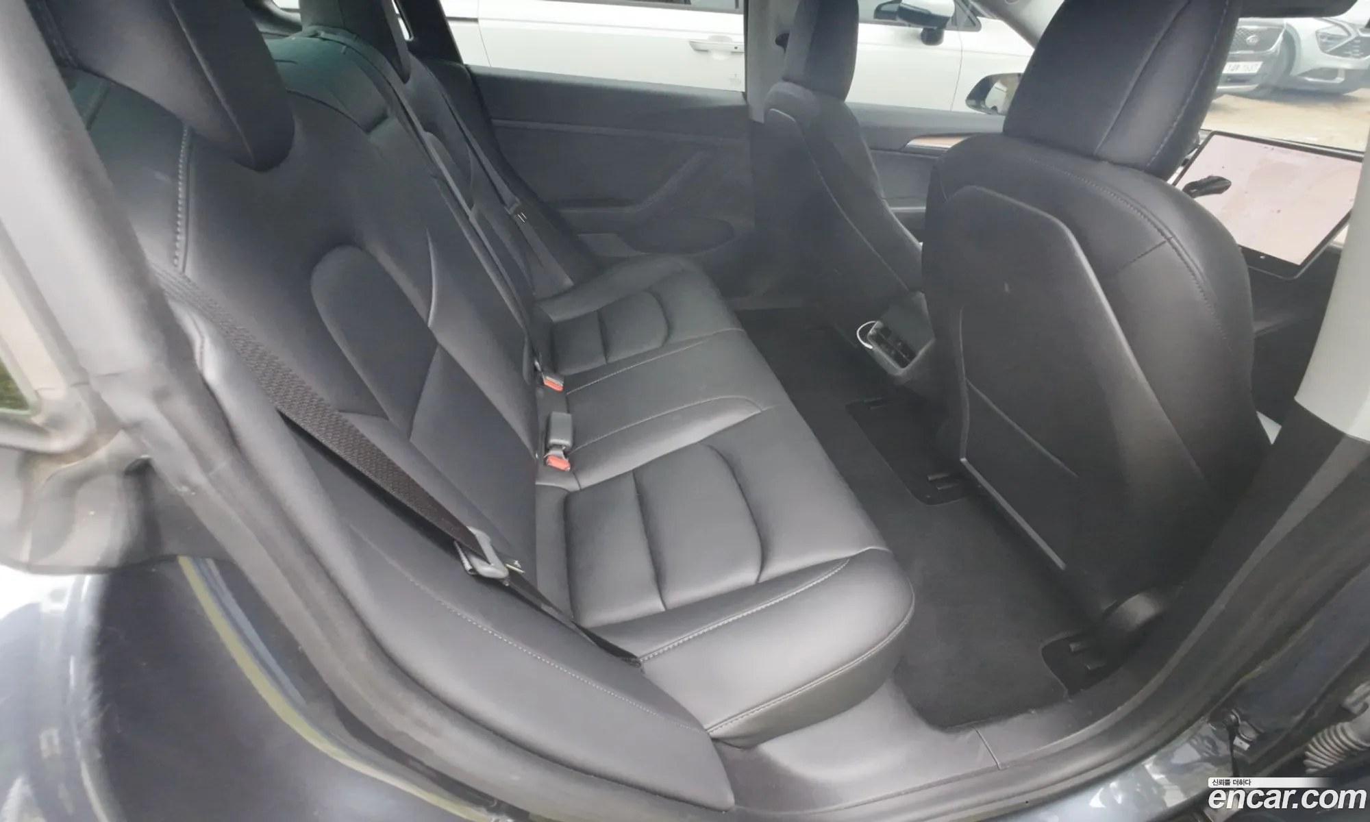 Tesla Model 3 2021 — 19
