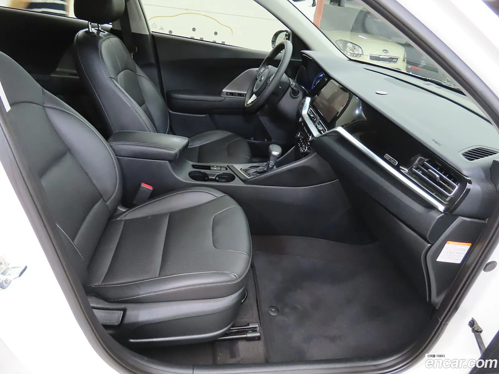 Kia Niro 2020 — 17