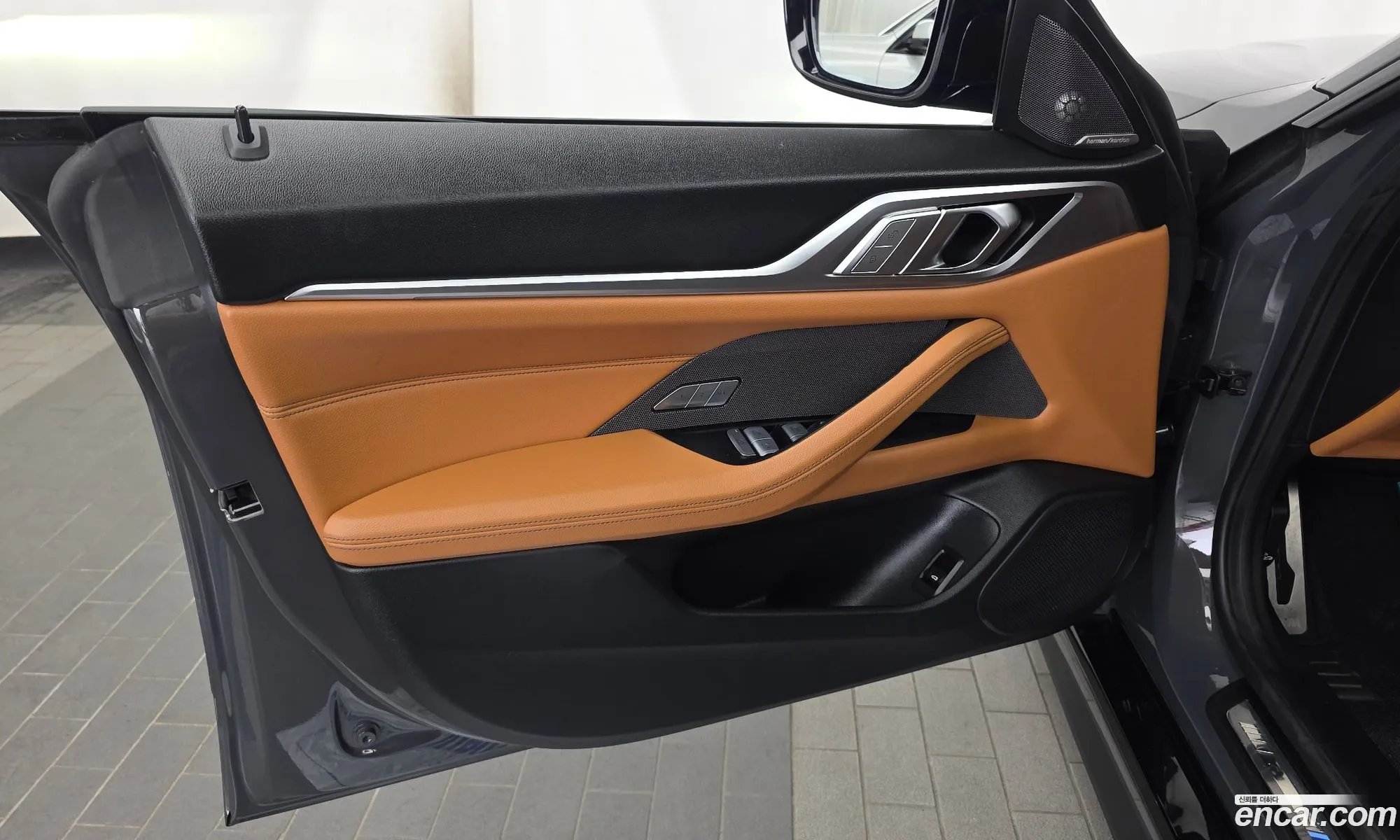BMW i4 2024 WBY31AW03RFS15159 — 10