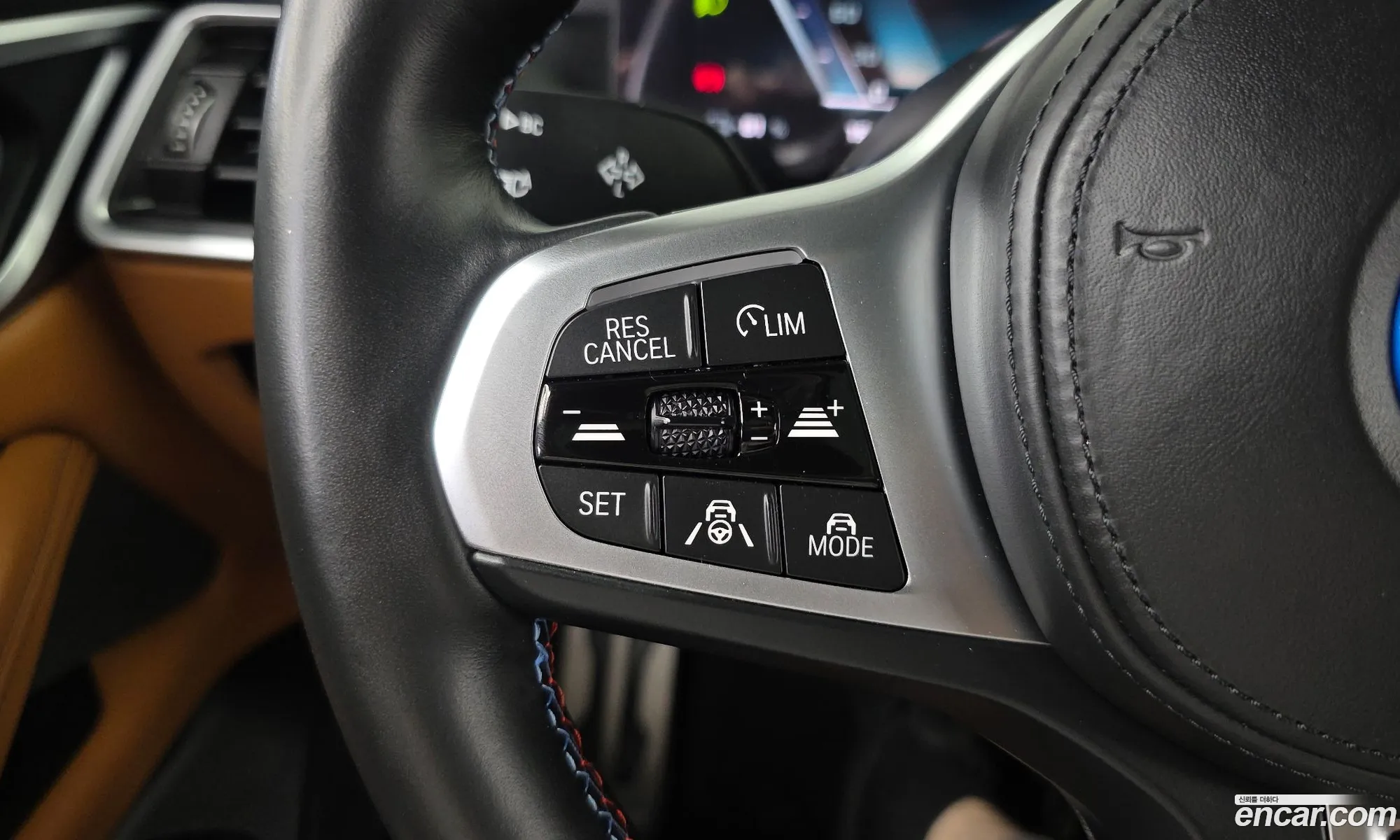 BMW i4 2024 WBY31AW03RFS15159 — 34