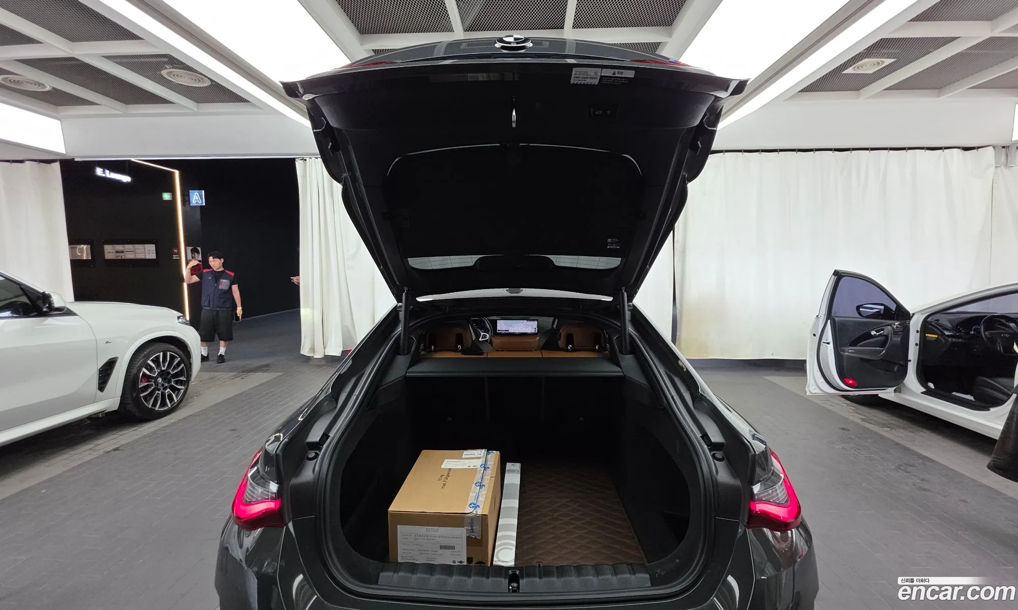 BMW i4 2024 WBY31AW03RFS15159 — 26