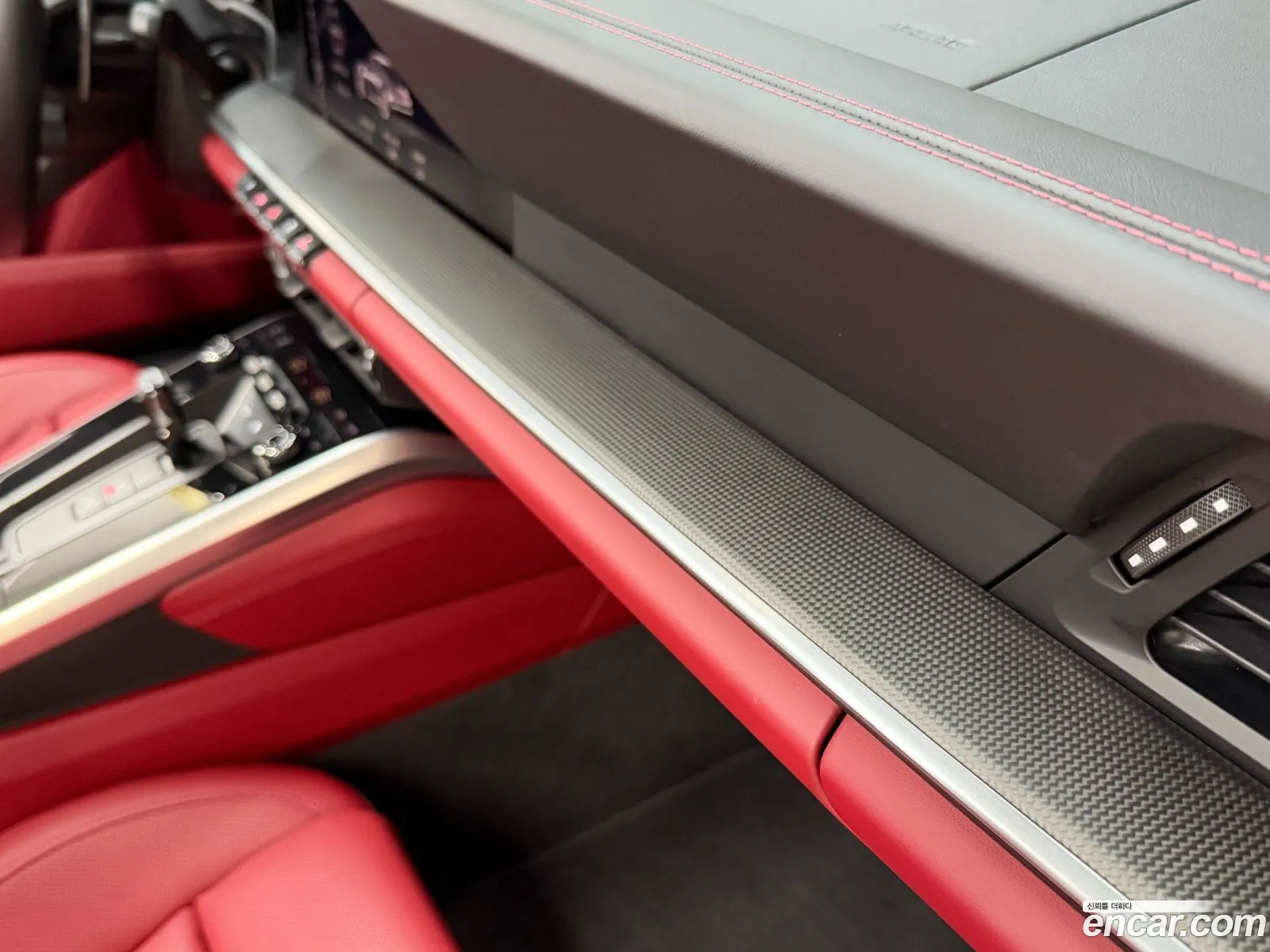 Porsche 911 2020 — 18