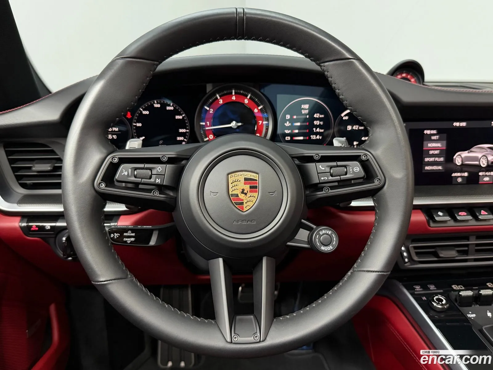 Porsche 911 2020 — 11