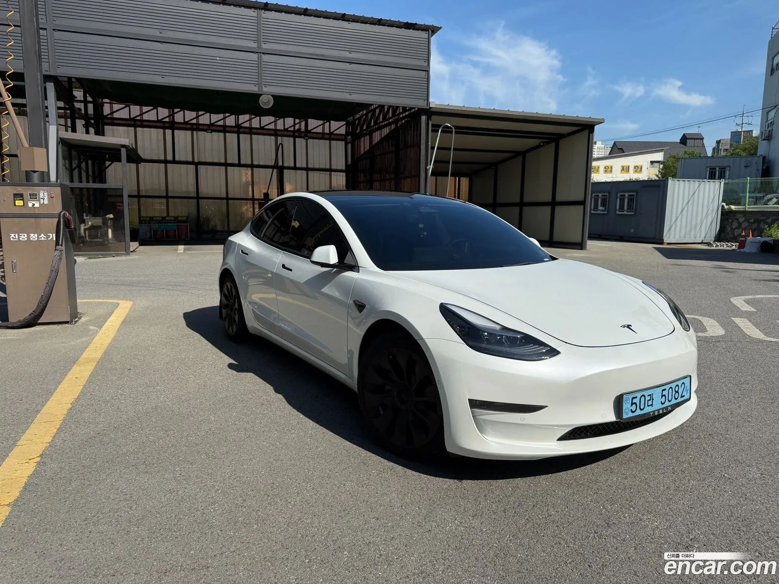 Tesla Model 3 2022 — 10