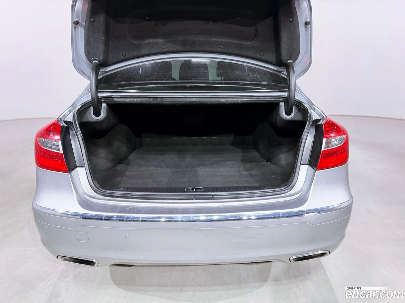 Hyundai Genesis 2012 — 16