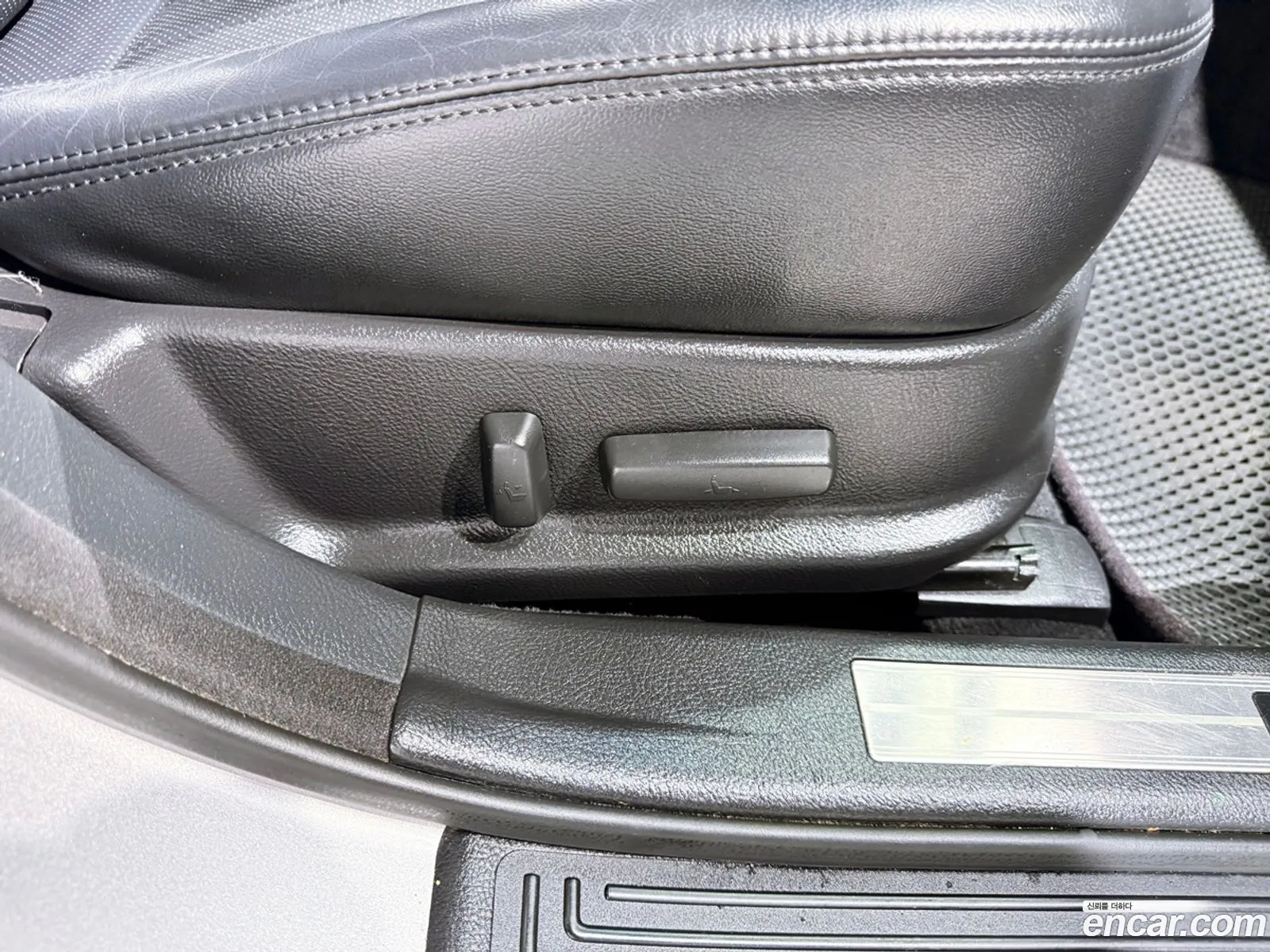 Hyundai Genesis 2012 — 3