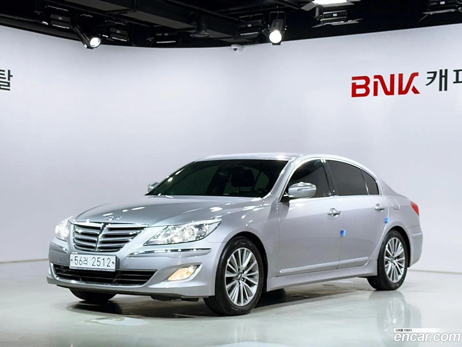 Hyundai Genesis 2012 — 17