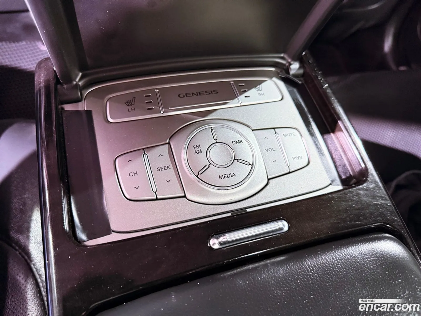 Hyundai Genesis 2012 — 9