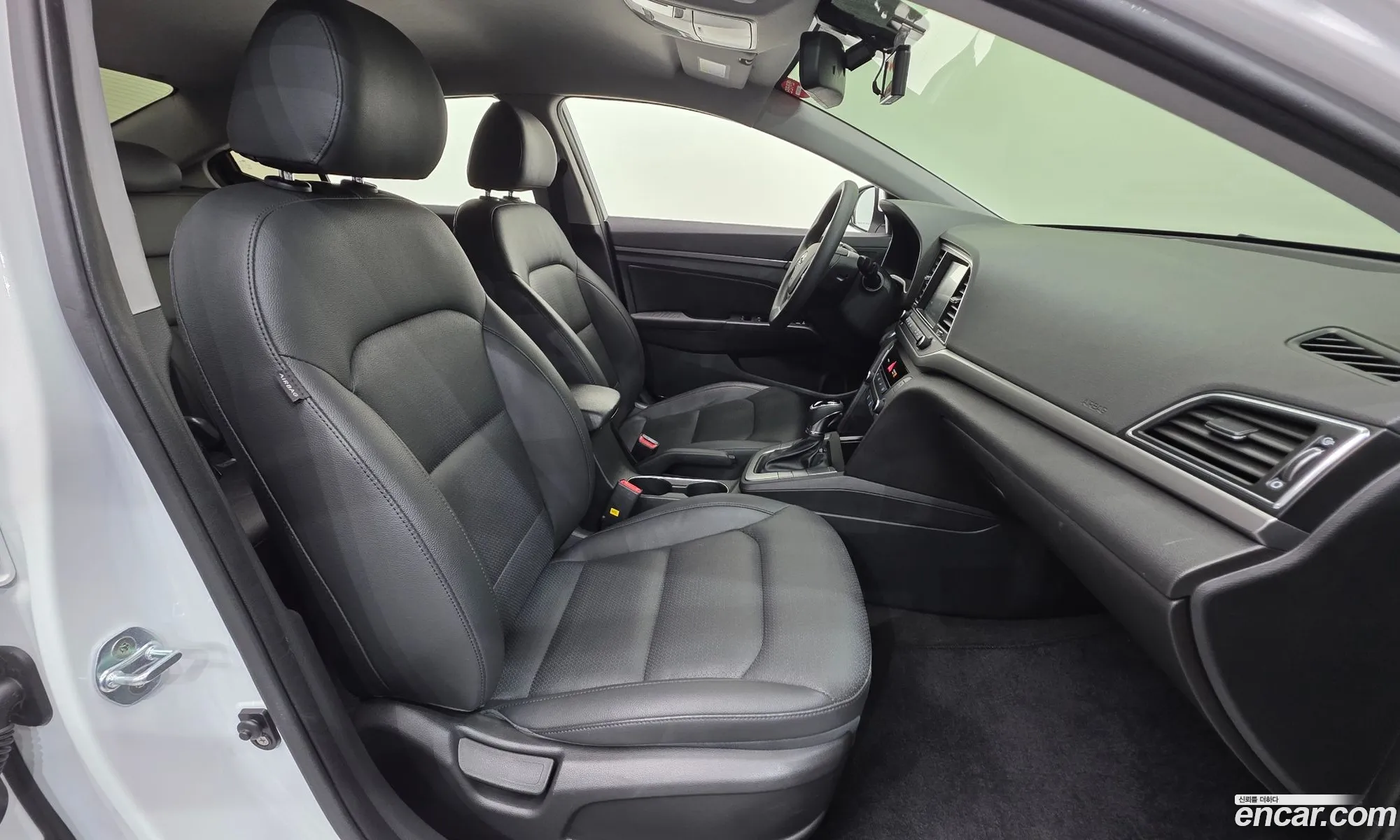 Hyundai Elantra AD 2018 KMHD641DBJU707732 — 12