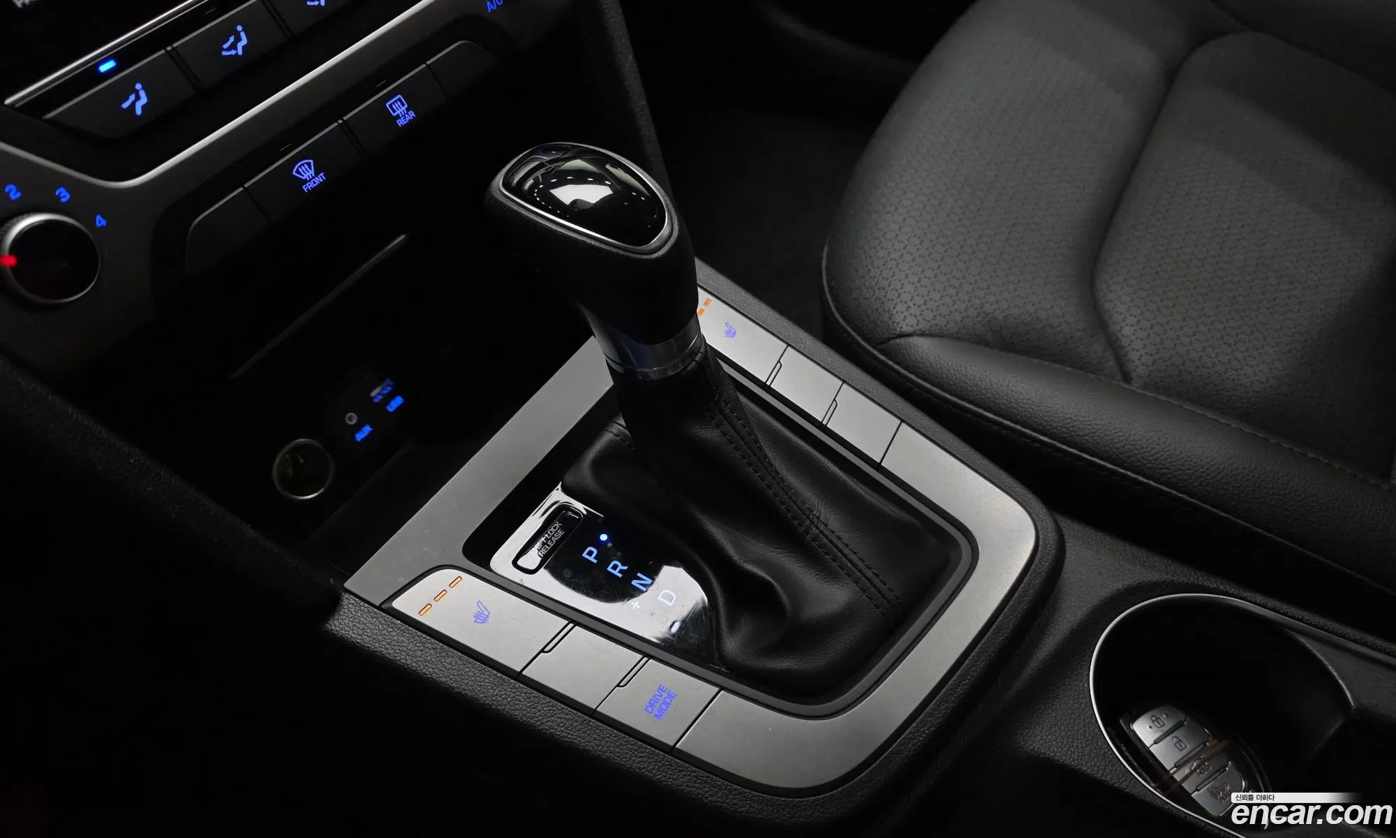 Hyundai Elantra AD 2018 KMHD641DBJU707732 — 17