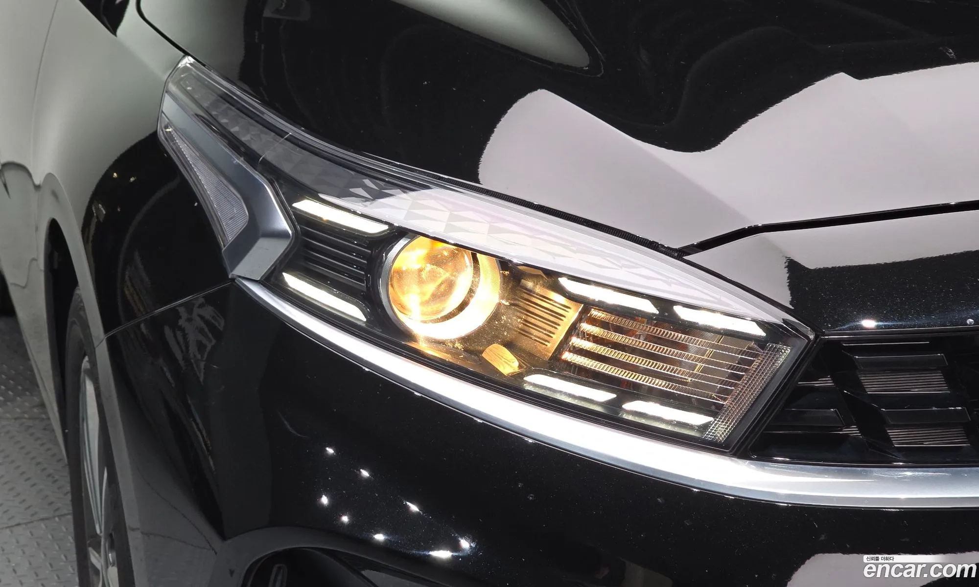 Kia K3 2023 KNAF241BEPA962811 — 10