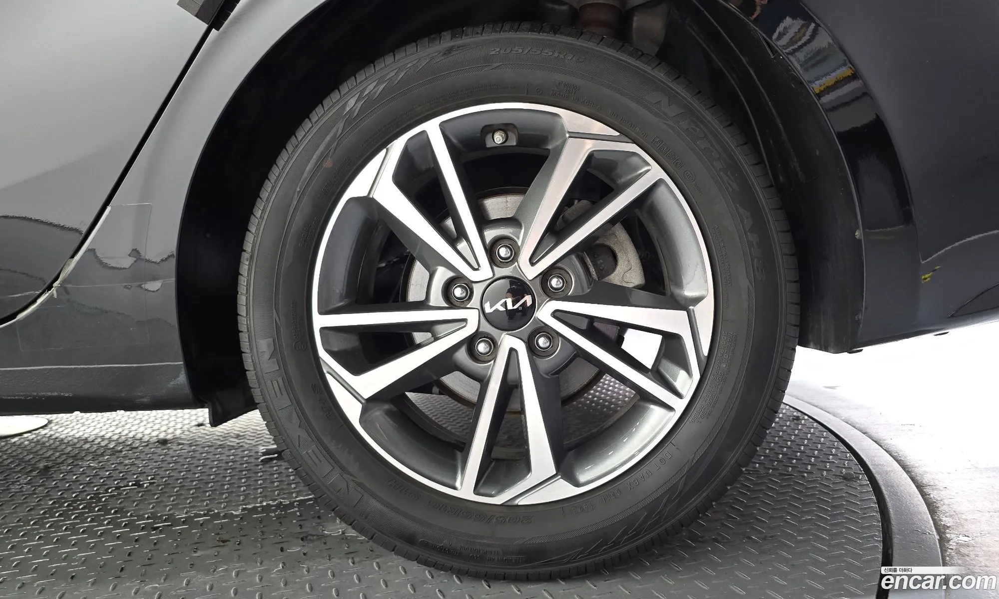 Kia K3 2023 KNAF241BEPA962811 — 2