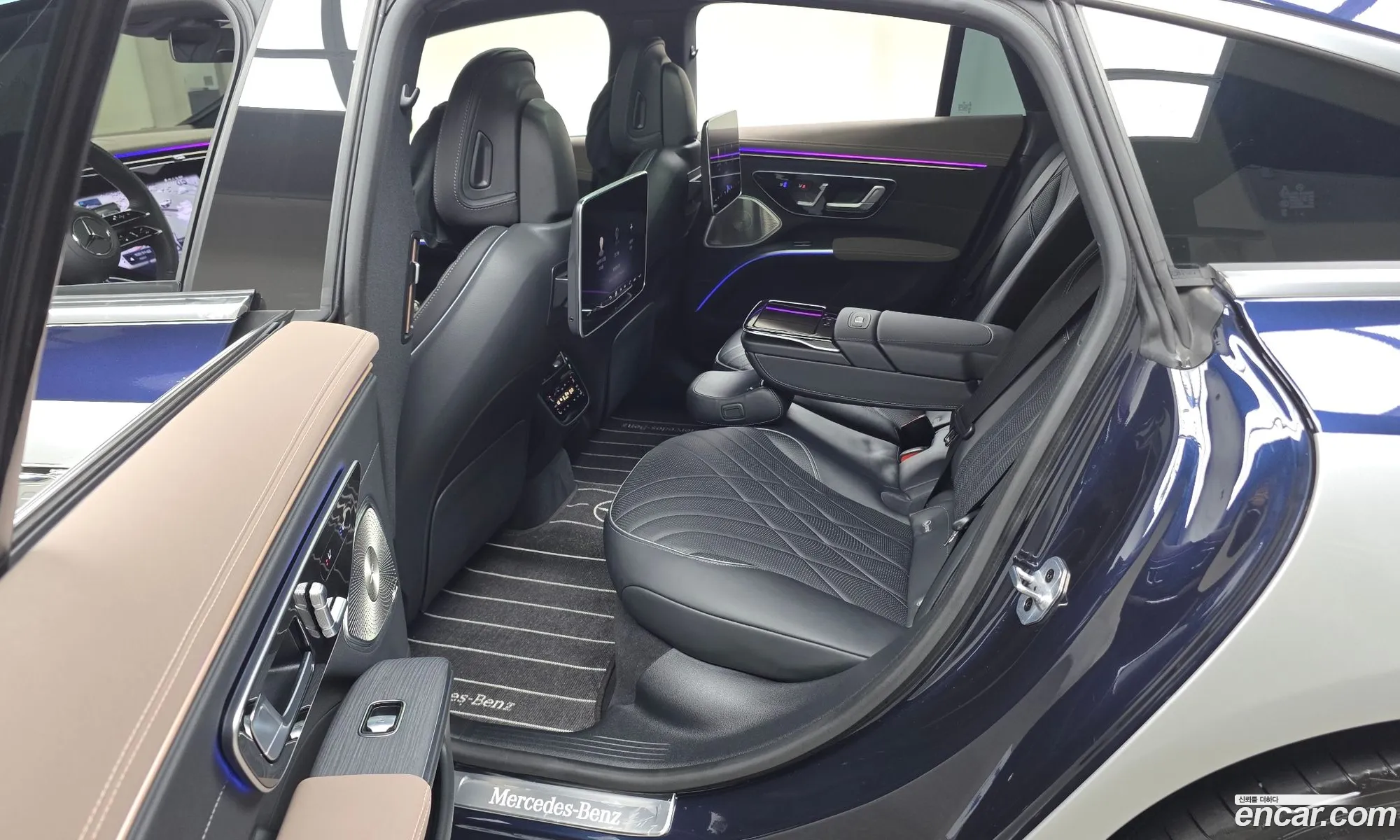 Mercedes-Benz EQS V297 2023 — 10