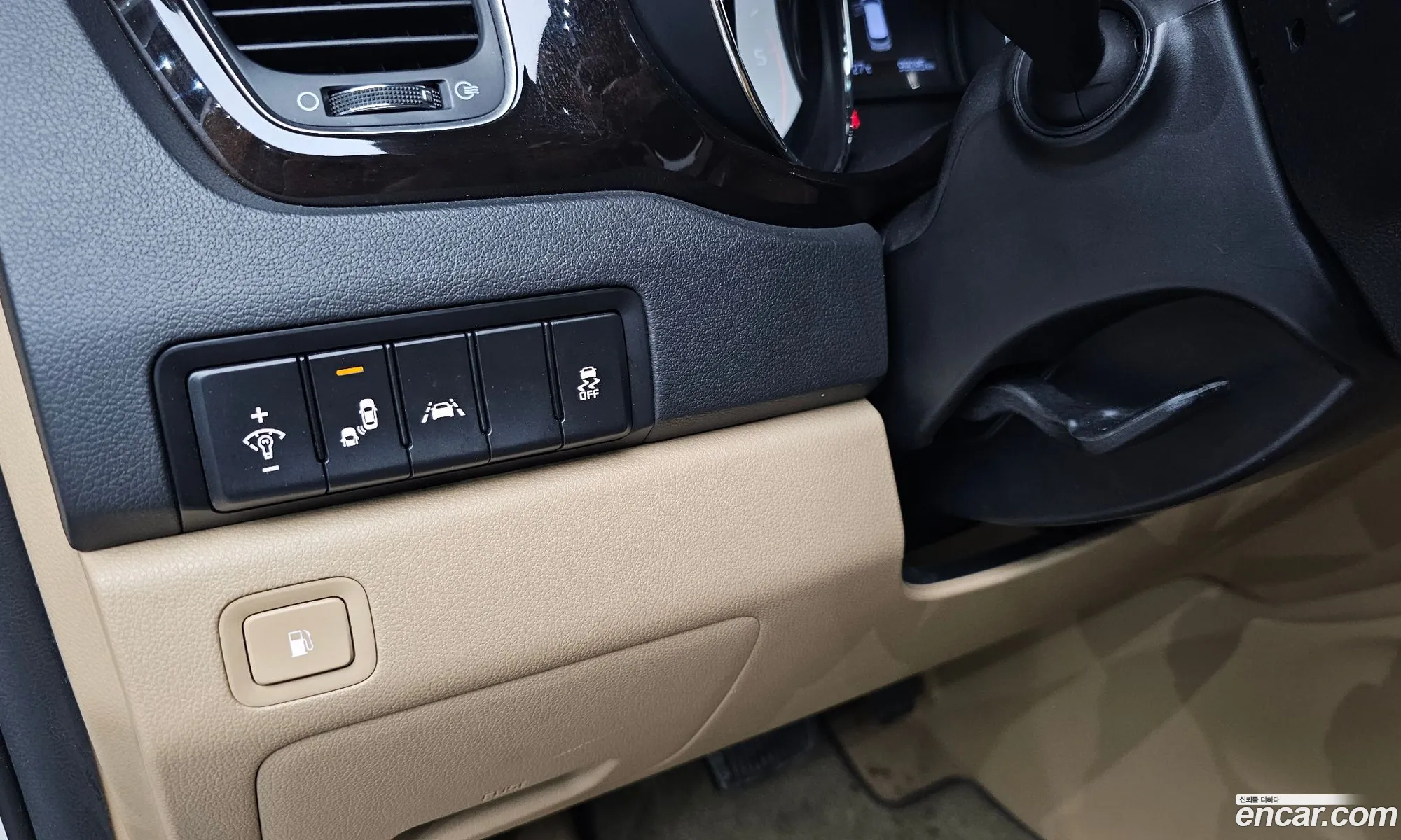 Kia Carnival 2018 KNAME81ABKS464677 — 15