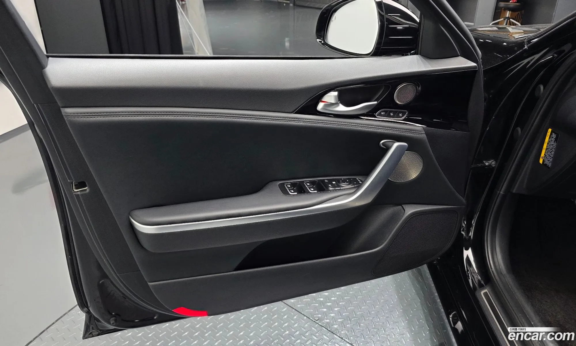 Kia Stinger 2018 KNAE351ABJS021888 — 17