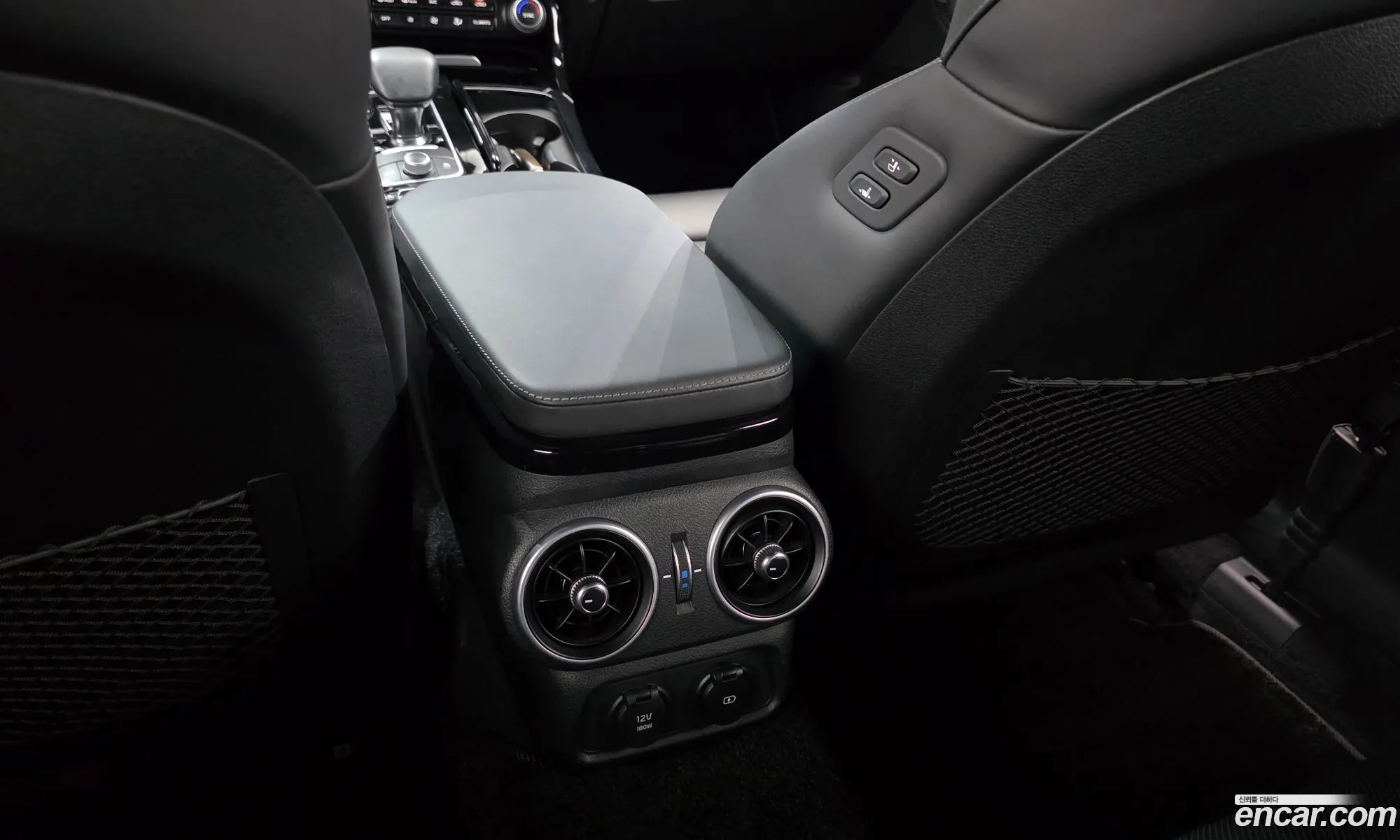 Kia Stinger 2018 KNAE351ABJS021888 — 31