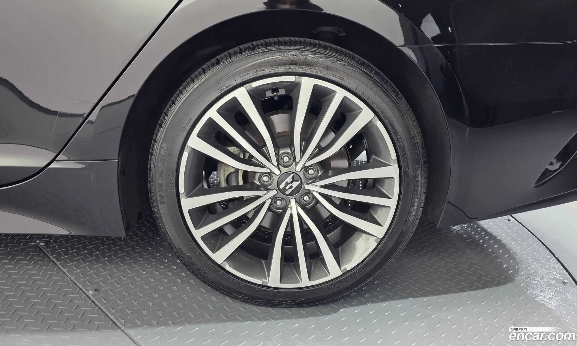 Kia Stinger 2018 KNAE351ABJS021888 — 28