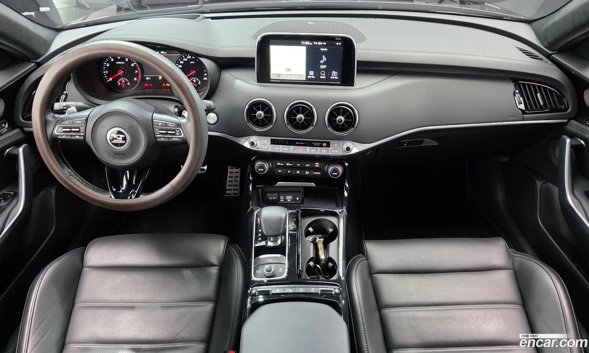 Kia Stinger 2018 KNAE351ABJS021888 — 12