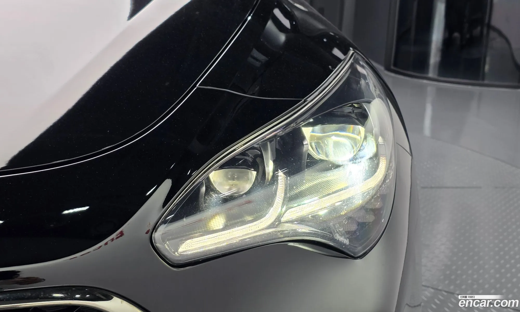 Kia Stinger 2018 KNAE351ABJS021888 — 9