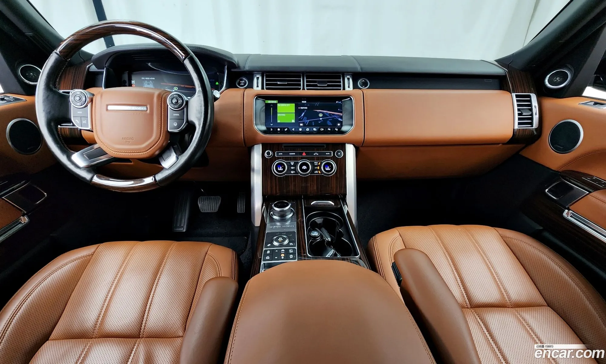 Land Rover Range Rover 2017 SALGA3FJ9HA369158 — 40