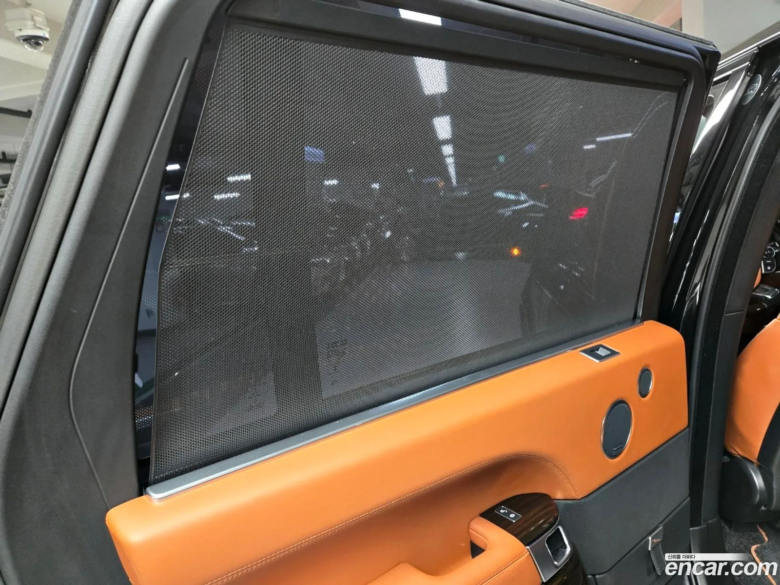 Land Rover Range Rover 2017 SALGA3FJ9HA369158 — 16