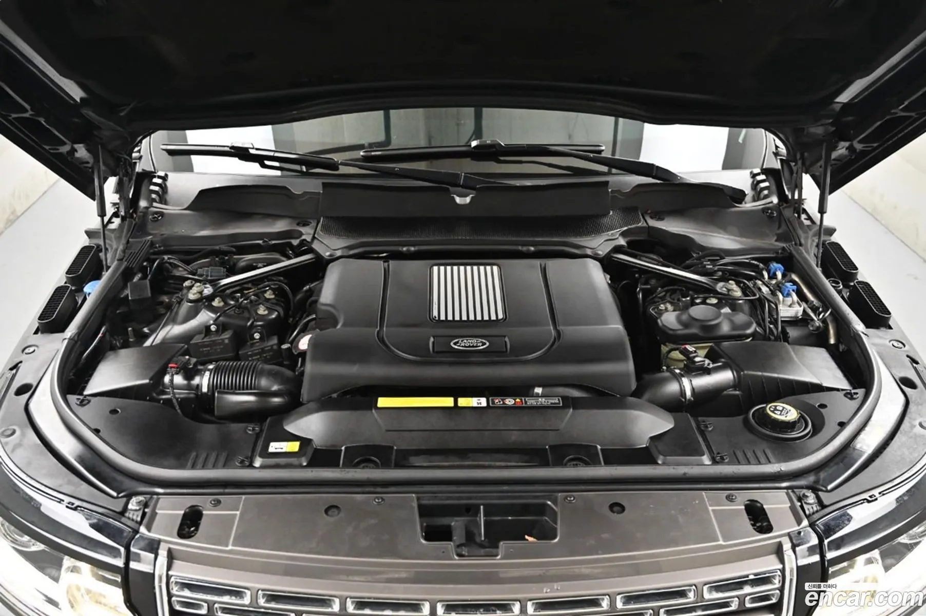 Land Rover Range Rover 2017 SALGA3FJ9HA369158 — 48