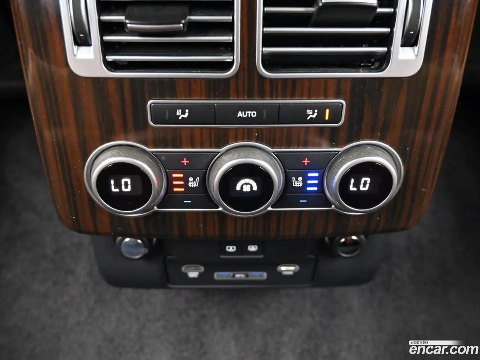 Land Rover Range Rover 2017 SALGA3FJ9HA369158 — 35
