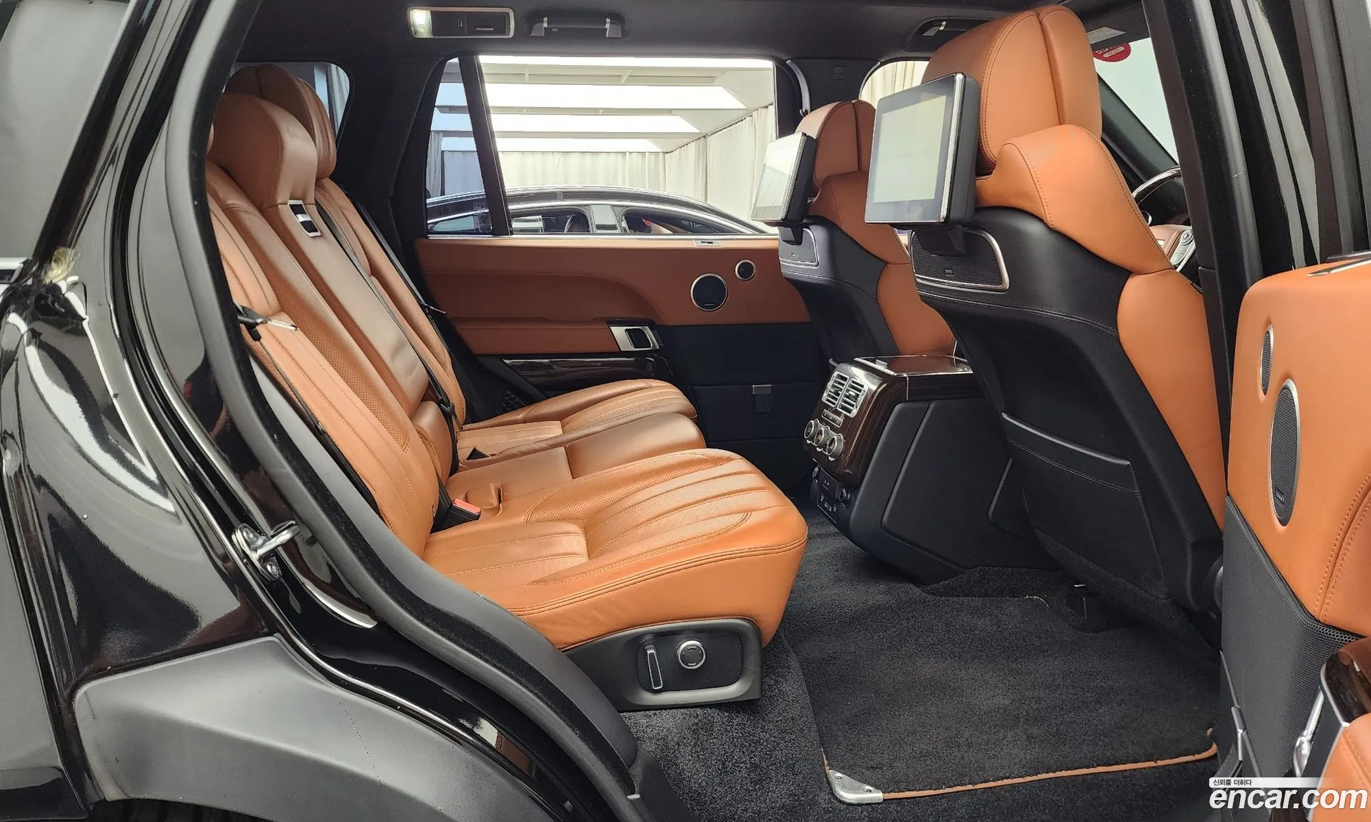Land Rover Range Rover 2017 SALGA3FJ9HA369158 — 8