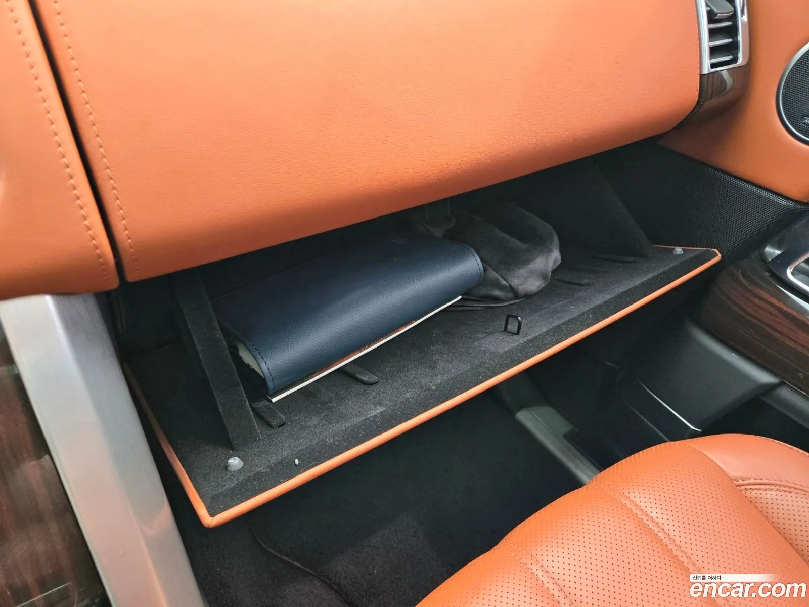 Land Rover Range Rover 2017 SALGA3FJ9HA369158 — 28
